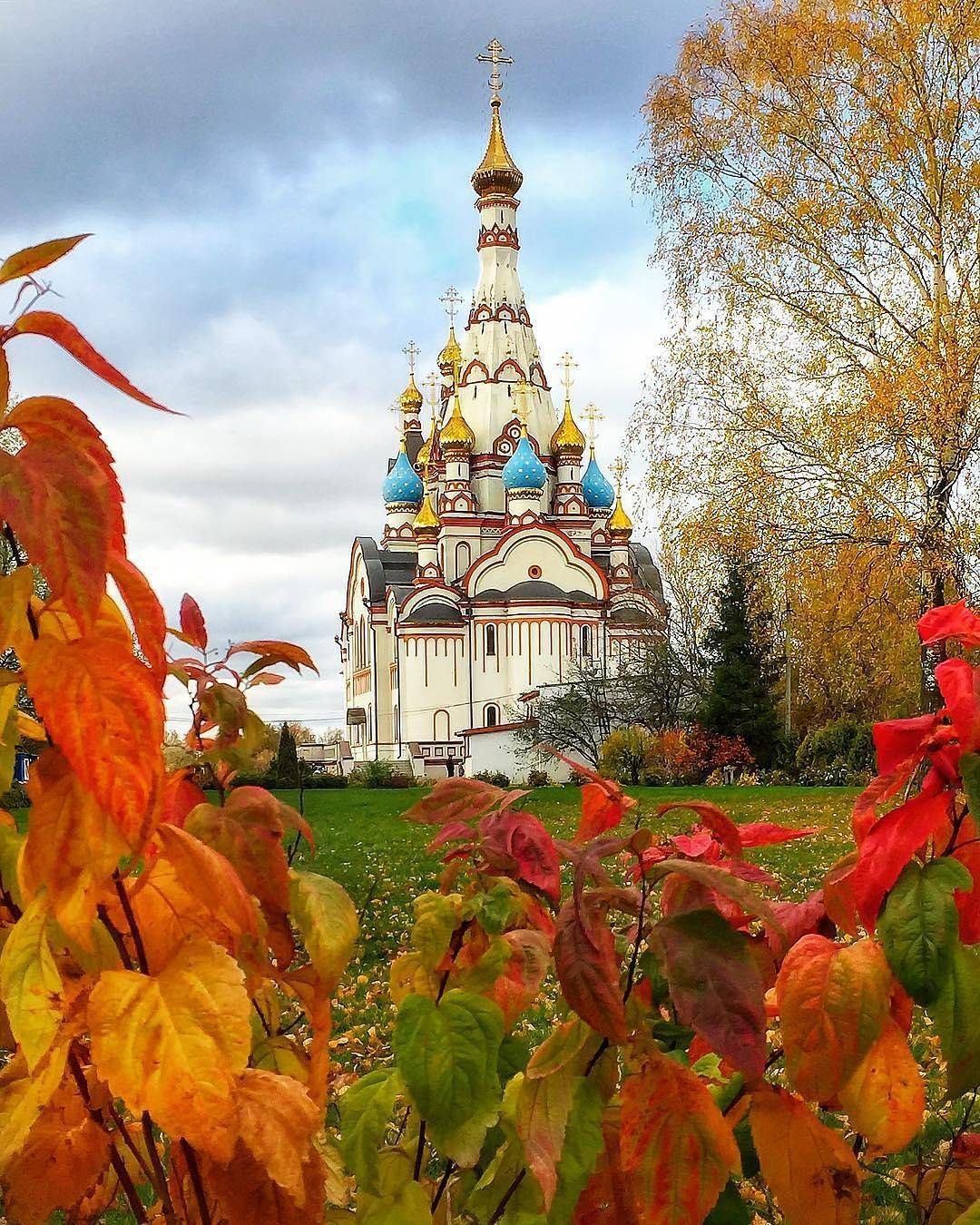 1080x1350  Этот храм как сердце Донбасса, с которого начнется преображение».  Протоиерей Виктор Педченко о строительстве храма Святых Царственных  мучеников в Донецке » Новостной портал \"Днесь\"