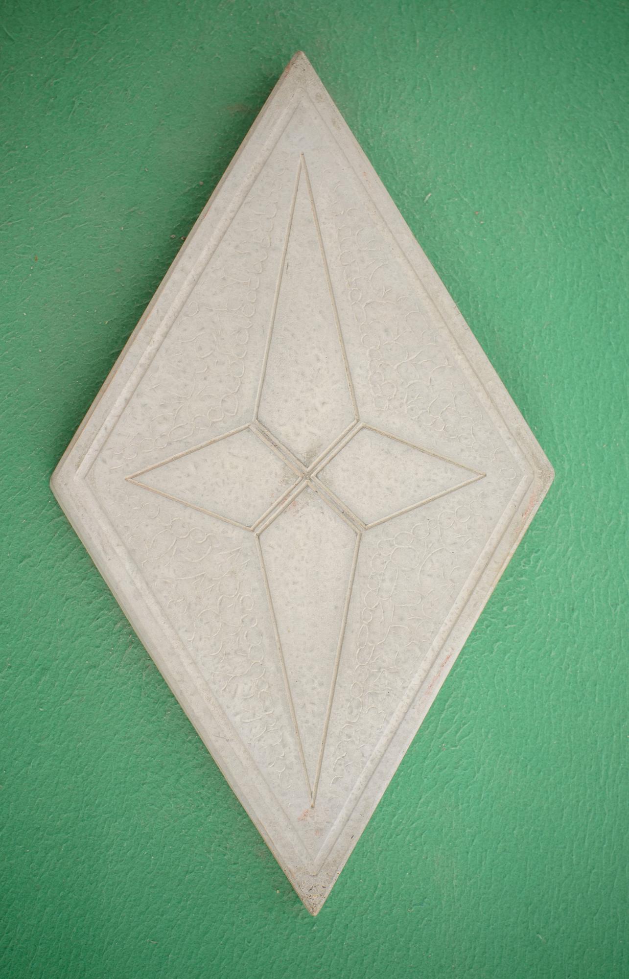 1285x2000  Ромб роза ветров серый каталог товаров Крафт