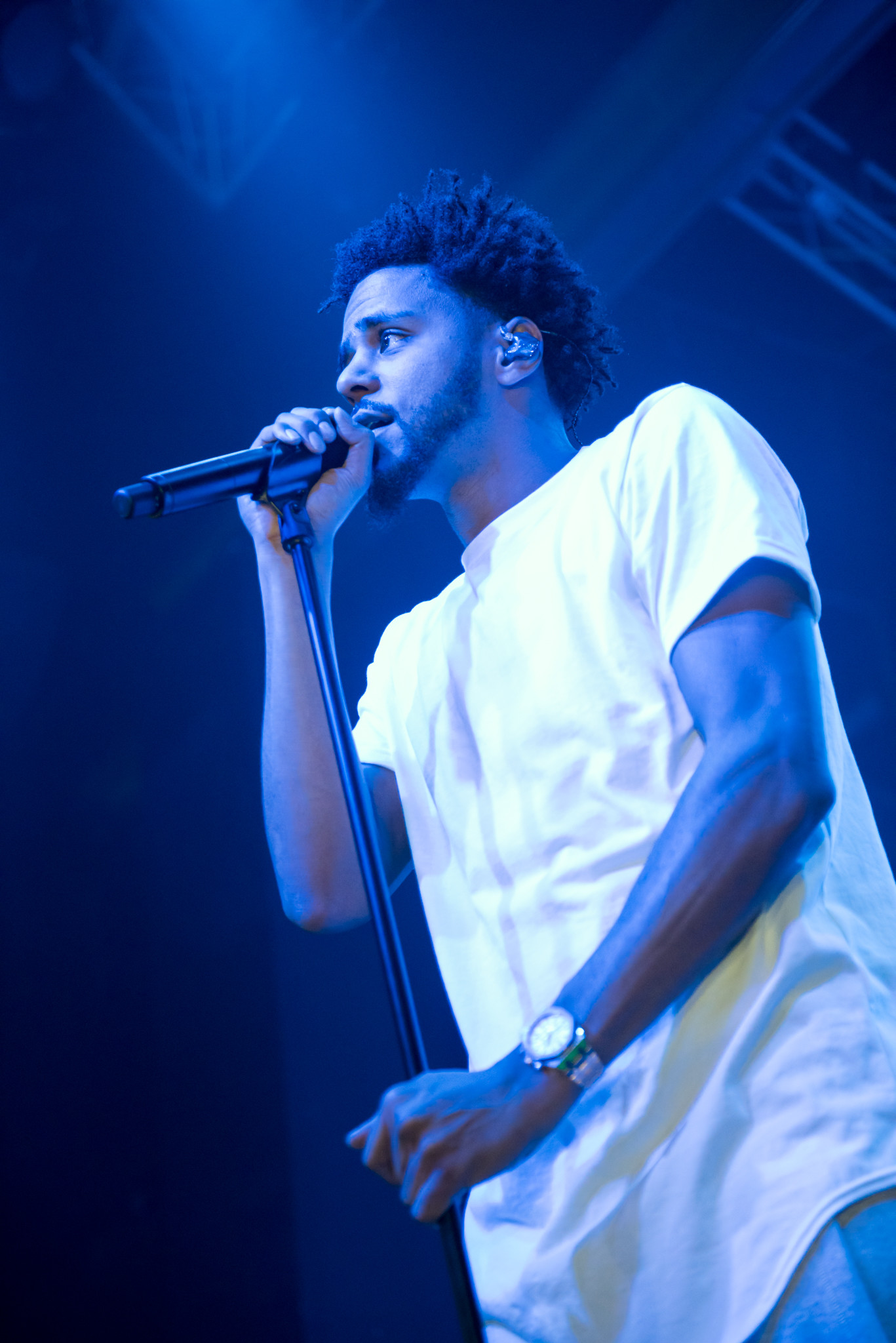 1367x2048   J. Cole iPhone Wallpapers - Лучшие бесплатные фоны для iPhone от J. Cole - WallpaperAccess