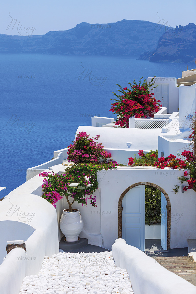 800x1200  Дворик на острове Санторини, Греция фотообои купить на заказ, цены в  Украине - Miray