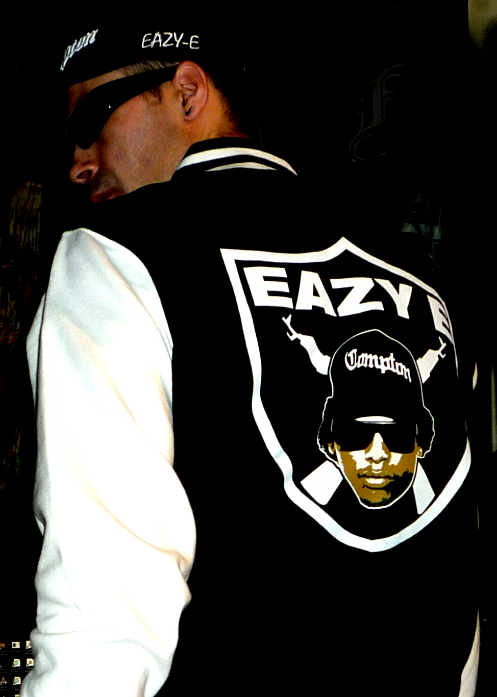 974x1366   Обои Eazy E, опубликованные Итаном Симпсоном 