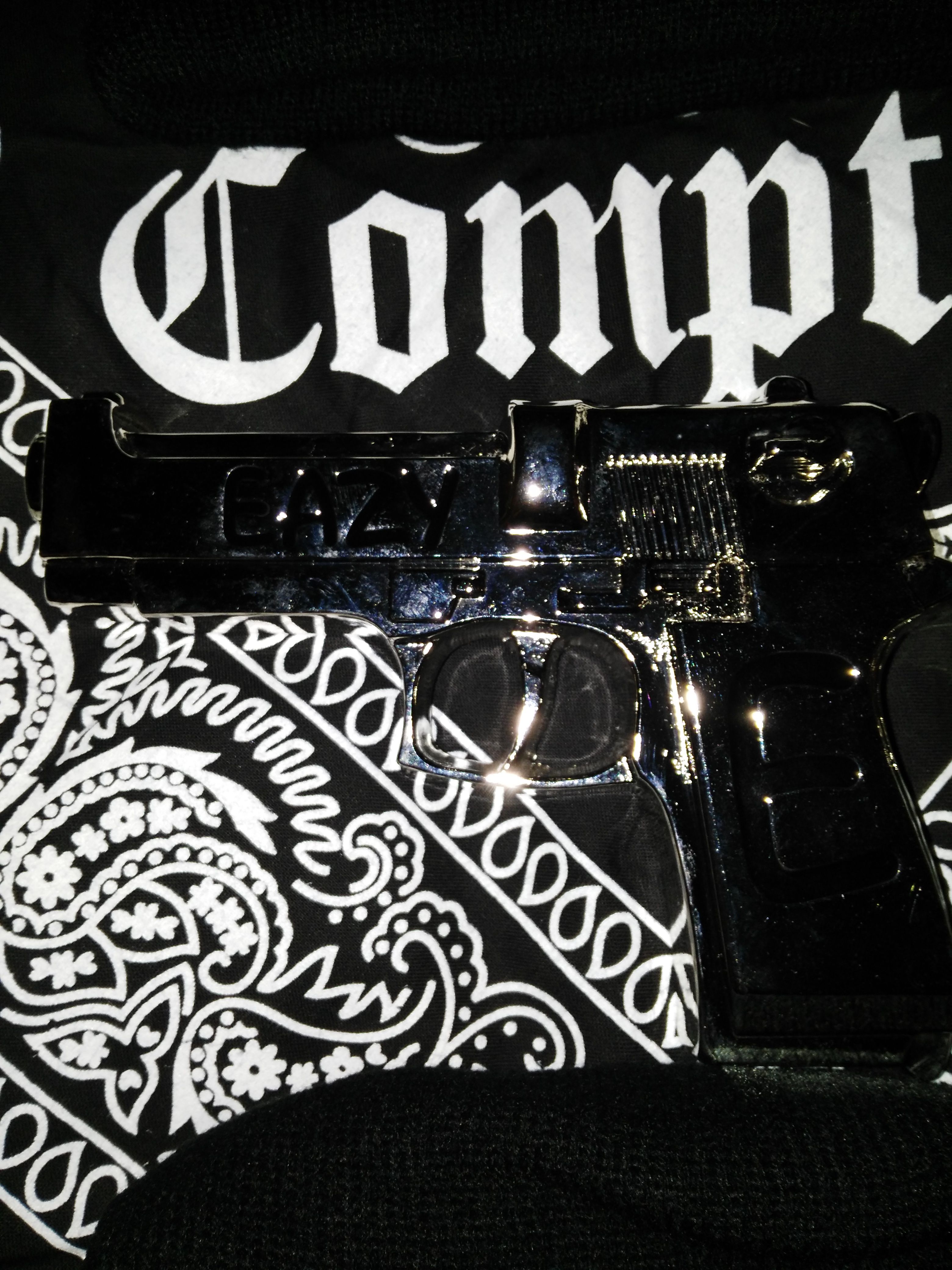 3120x4160   Eazy-E Wallpapers - Лучшие бесплатные фоны Eazy-E - WallpaperAccess