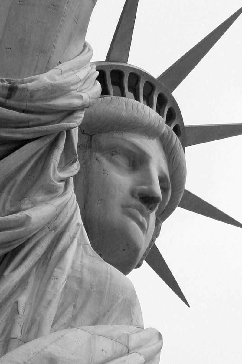 800x1200  Скачать 800x1200 статуя свободы, каменный, достопримечательность обои,  картинки iphone 4s/4 for parallax