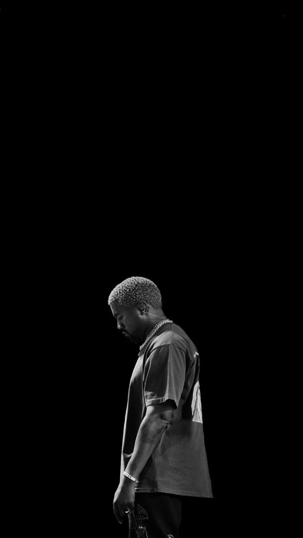 1024x1820  Pin от Mariana García 2. в 2020 году | Канье Уэст обои Yeezus tour Yeezus wallpaper