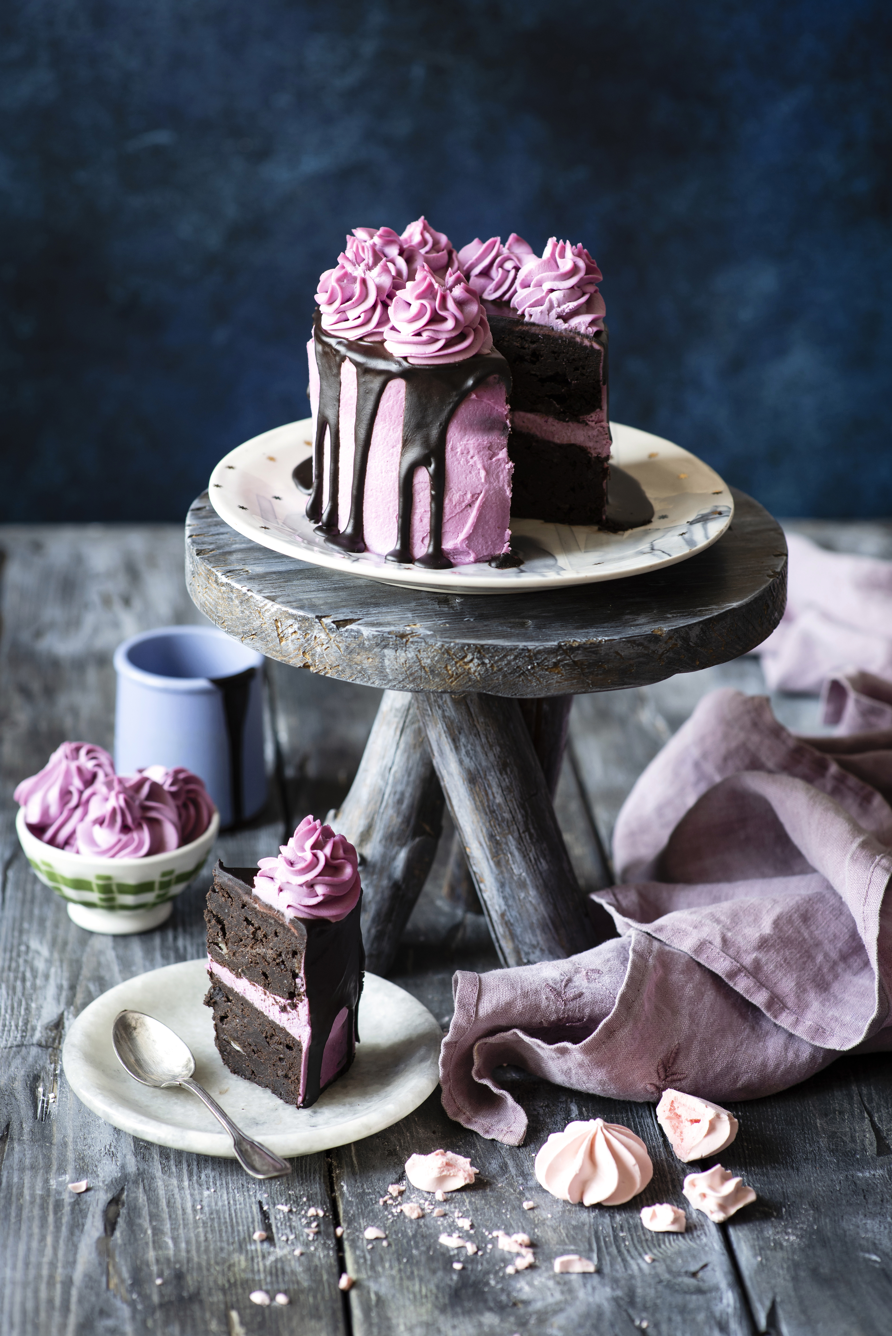 3004x4500  Обои для рабочего стола Торты Кусок Еда Ложка Тарелка 3004x4500