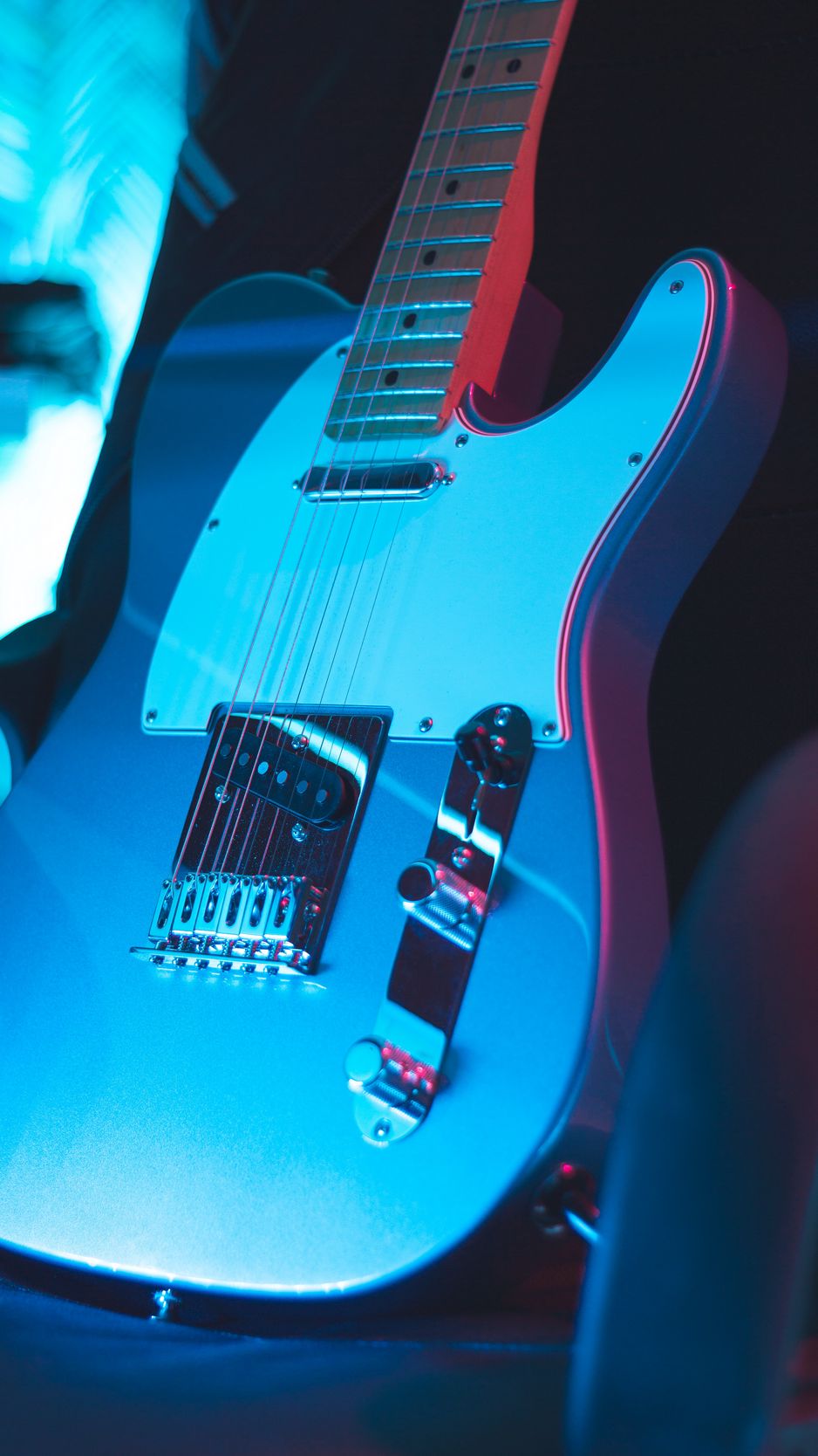 938x1668  Скачать 938x1668 гитара, электронная, музыкальный инструмент, неон обои,  картинки iphone 8/7/6s/6 for parallax