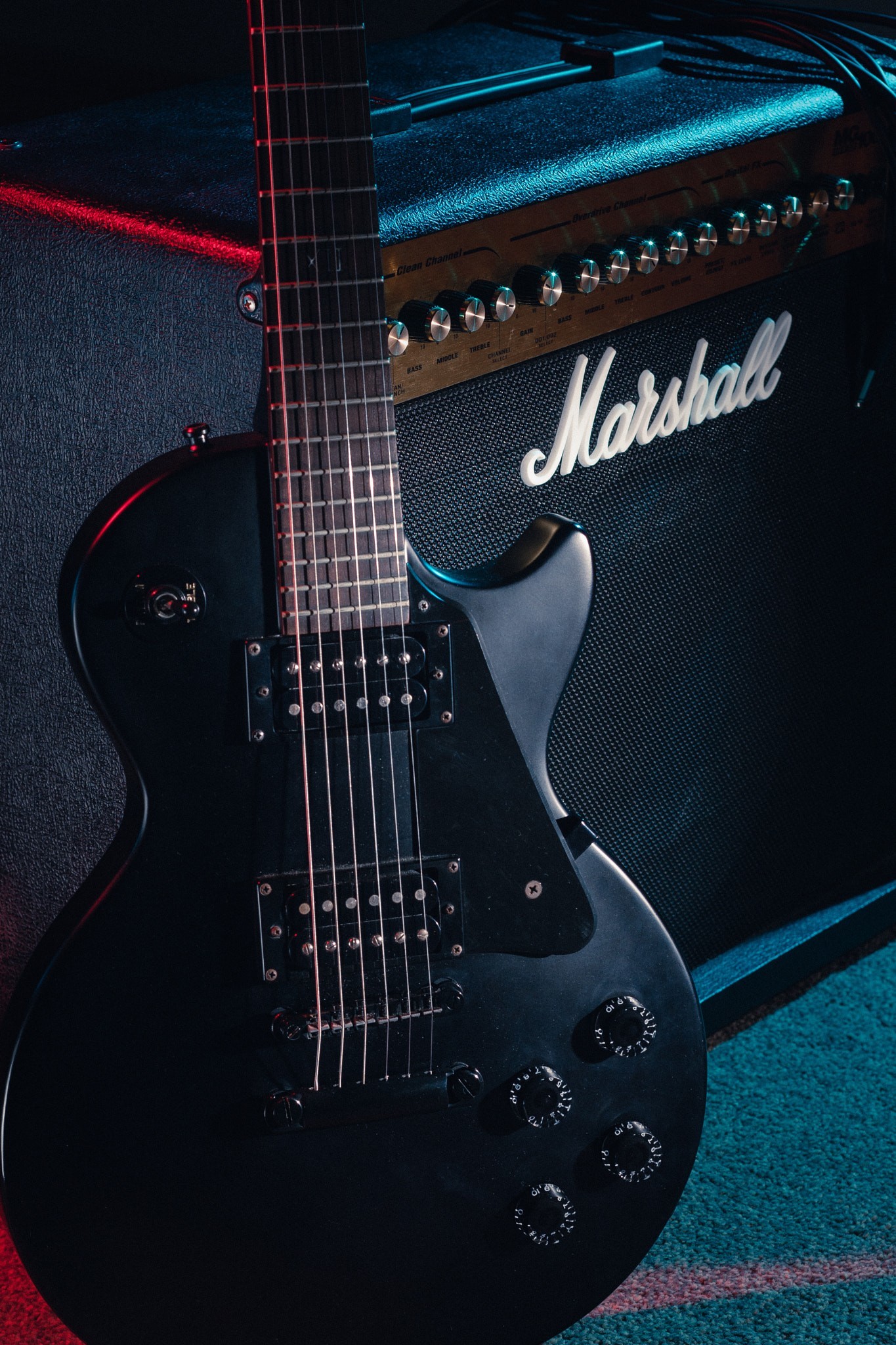 1365x2048  Искал интересные обои на телефон на тему аккустики Marshall, делюсь с вами,  может кому зайдут | Пикабу