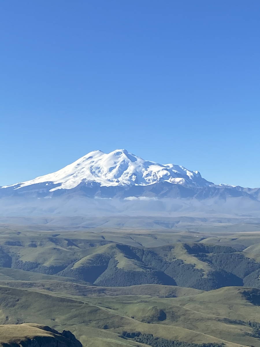 900x1200  Путешествие к Эльбрусу и озеру Гижгит в мини-группе из Пятигорска - цена  3700 ₽