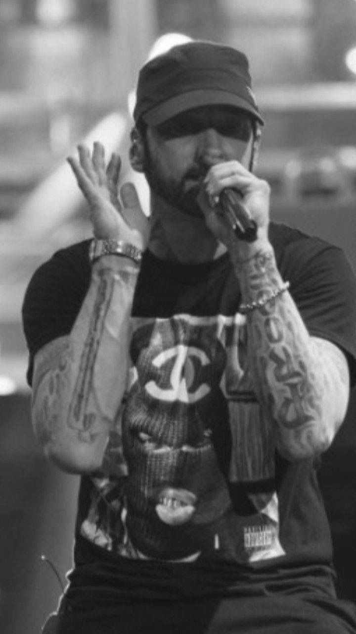 720x1280   Лучшие 41+ обои Дэнни Брауна на HipWallpaper | Коричневые рождественские обои Коричневые обои в викторианском стиле и коричневые цветочные обои