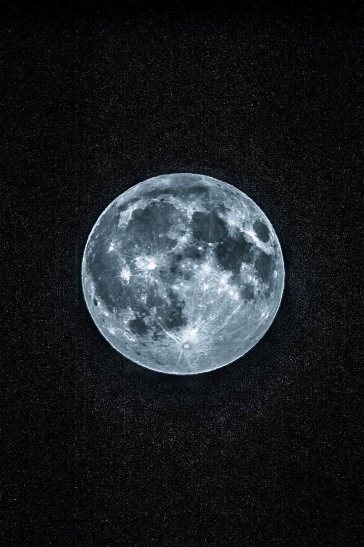 736x1107  Почти полная Луна - 73 фото