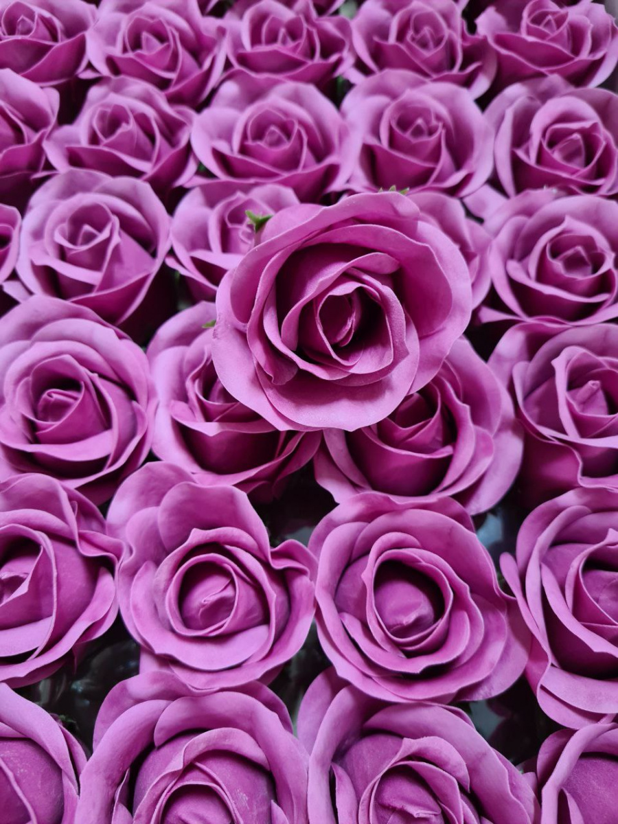 900x1200  Мыльная роза крупная. Бутон 6 см. Цвет фуксия Упаковка 50 шт.