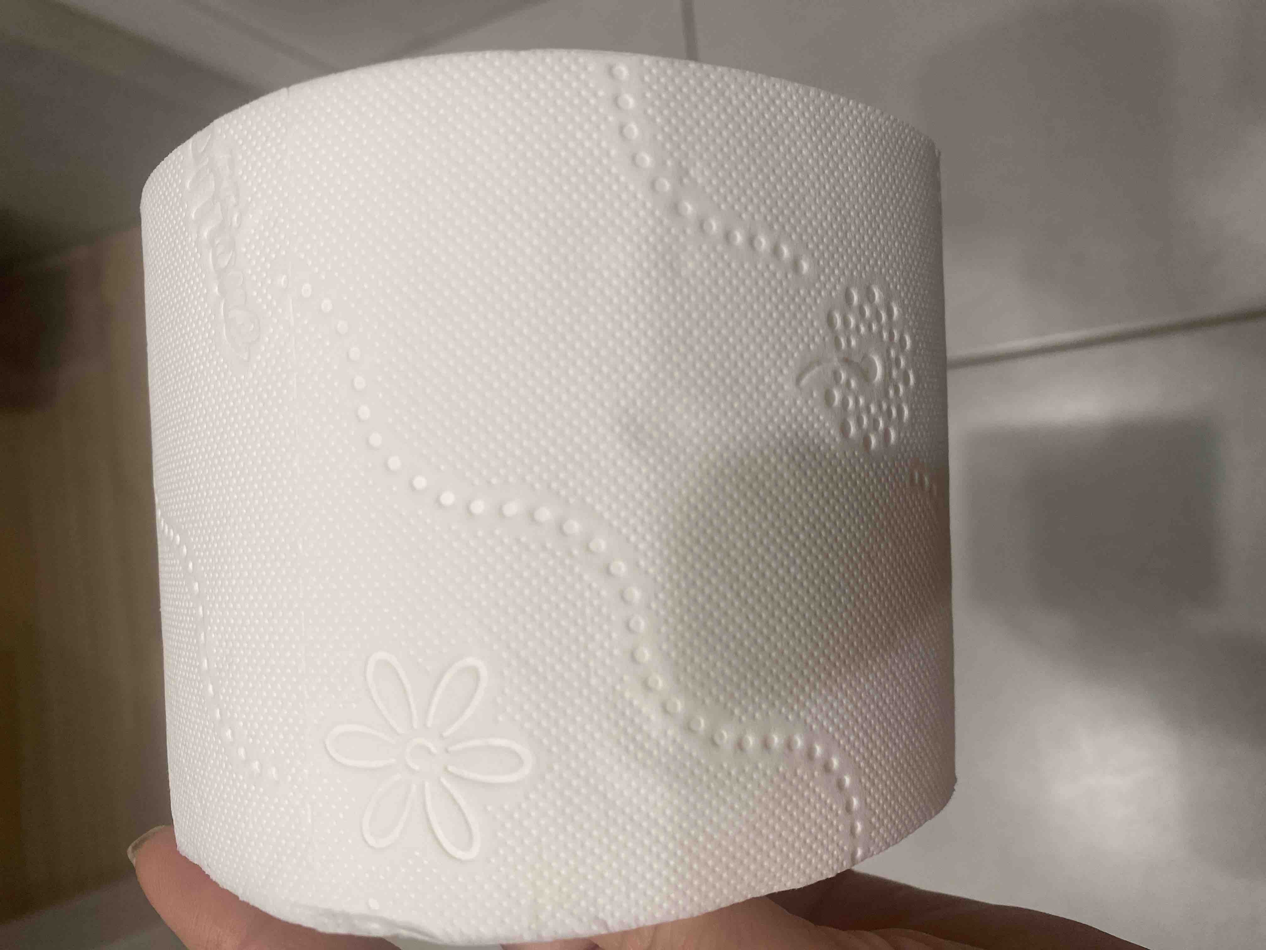 4032x3024  Туалетная бумага Soffione Imperial Fiore Ideale 4-х слойная 4шт - отзывы  покупателей на Мегамаркет | туалетная бумага 3125143