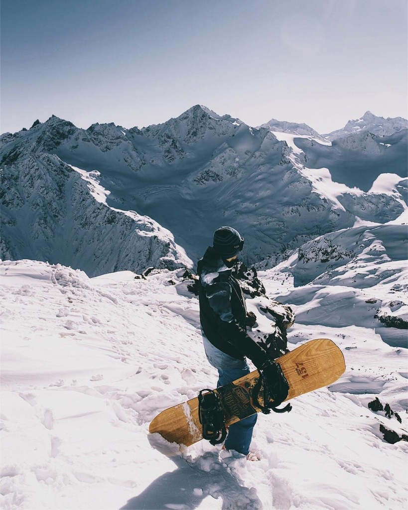 819x1024  Прокат горных лыж в Роза Хутор с доставкой в отель