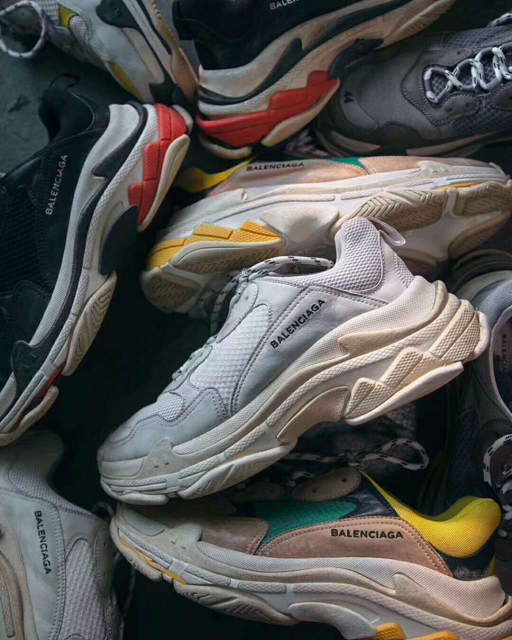 1024x1280  Balenciaga Triple S Обои — Обои Пещера