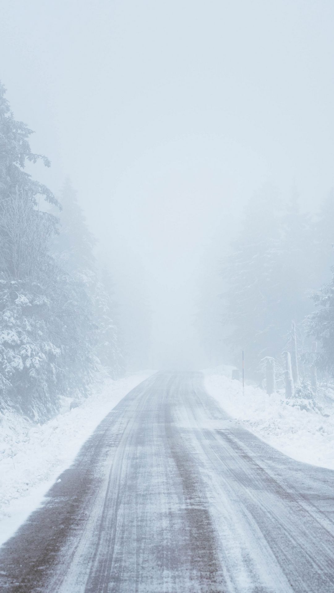 1080x1920  Скачать 1125x2436 горы, пейзаж, метель, зима, iphone x, 1125x2436 обои, картинки 3587