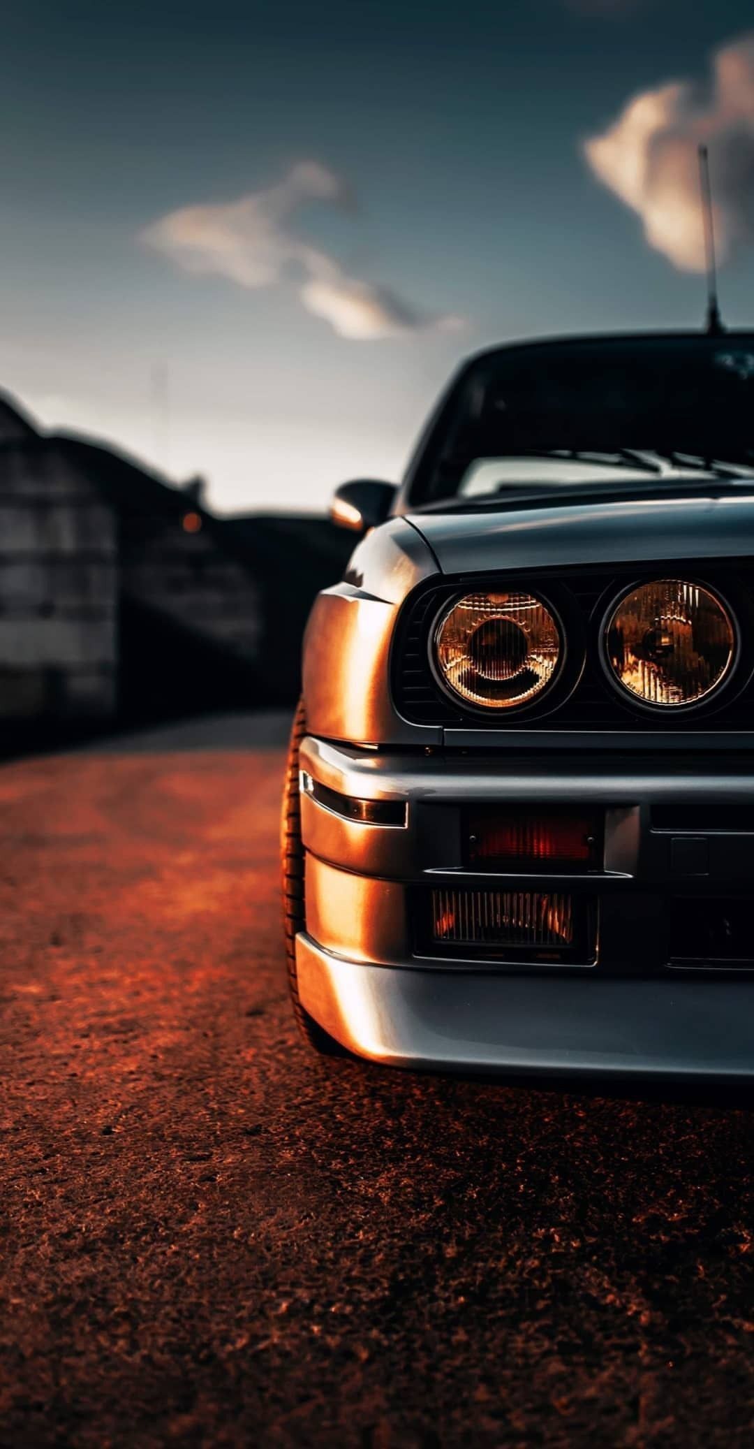 1080x2074  BMW E30 4k iPhone Обои — Пещера обоев