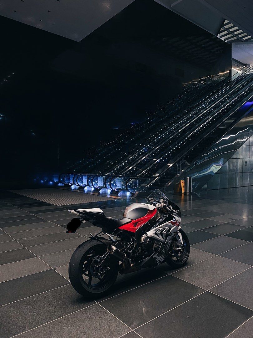 810x1080  Fahrzeuge - Fahrschule Greckl