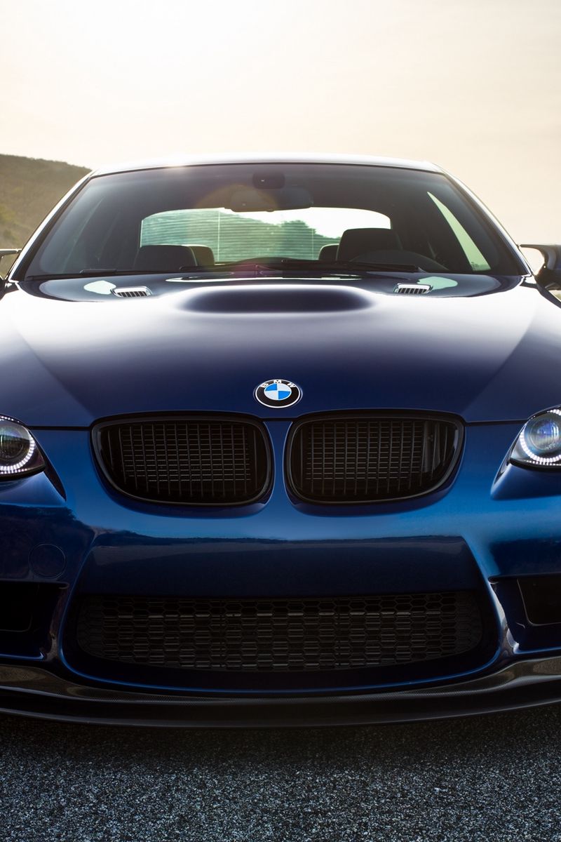 800x1200  Скачать 840x1160 черный, на улице, bmw m3, iphone 4, iphone 4s, ipod touch обои, картинки 840x1160, 7127