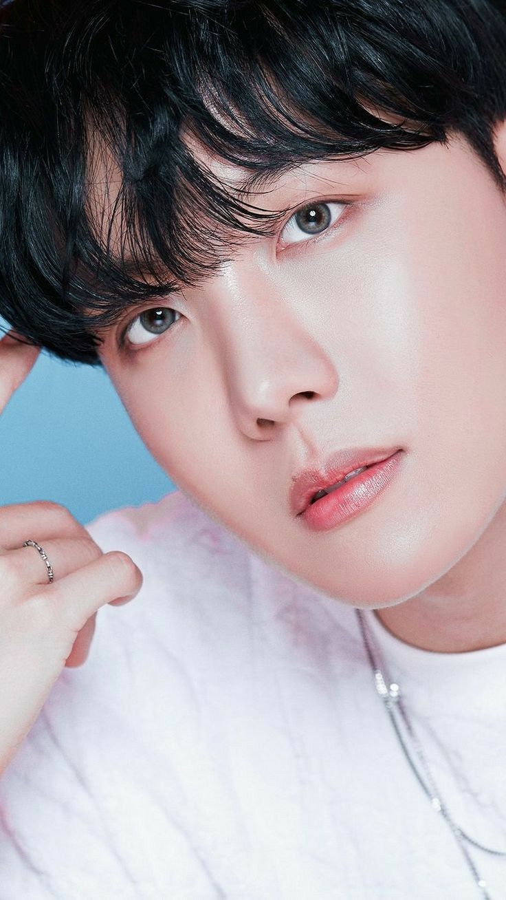 736x1308  Pin de Sejal Различные варианты в HOBI | Обои Тэхён, Чимин, Хоуп