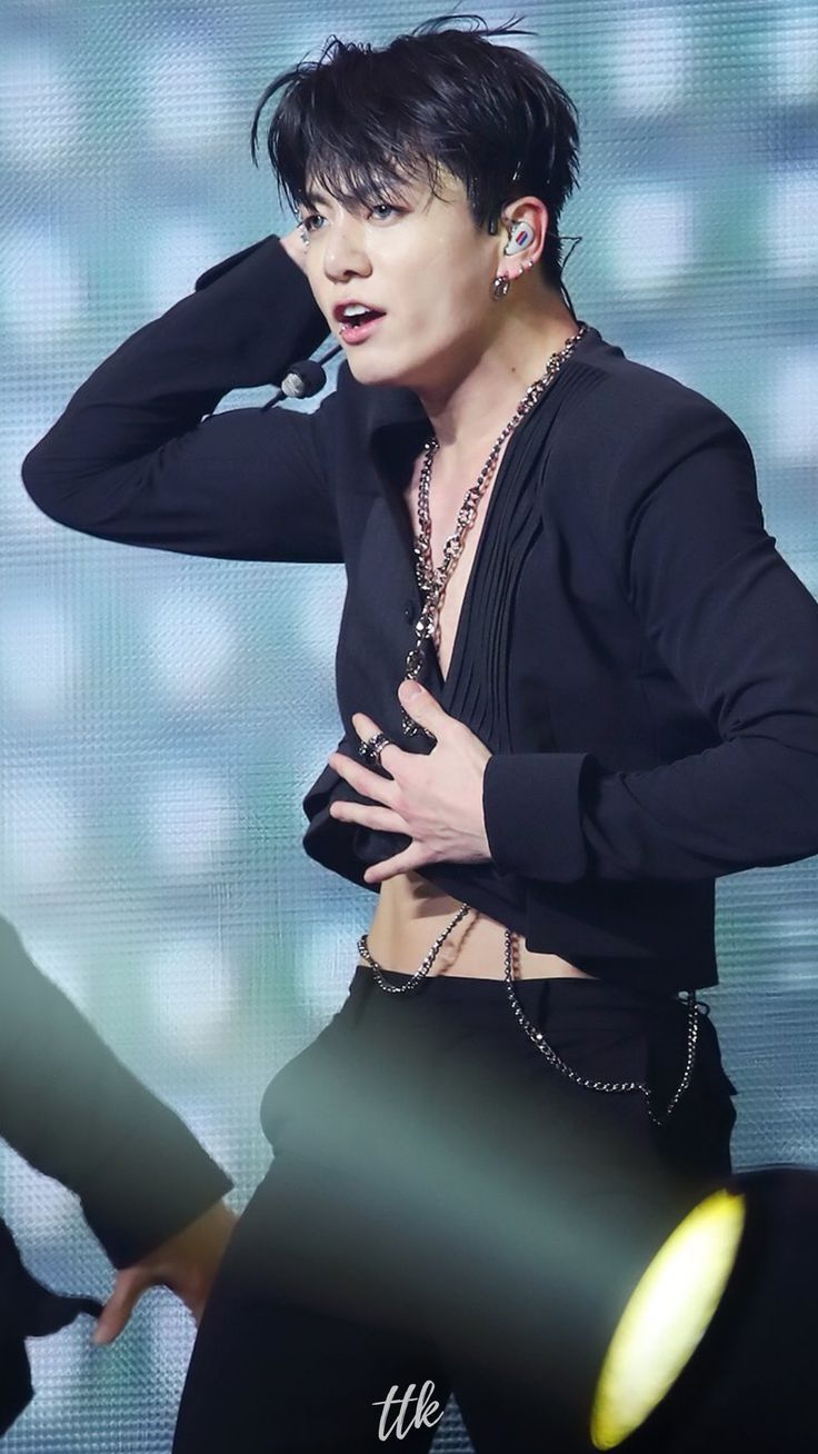 736x1308  НАДЕЮСЬ ВАМ ПОНРАВИТСЯ😝 ЧОНГУК HD ОБОИ | Пресс Чонгука, Чонгук милый, Чонгук