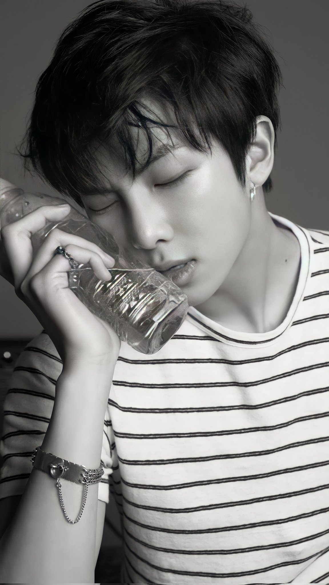 1152x2048  BTS HD PICTURES⁷ на X: «BTS LOVE YOURSELF TEAR 'O' VERSION – КОНЦЕПЦИЯ ФОТО HD Wallpaper – HYUNG LINE #BTS #RM #JIN #SUGA #JHOPE https://t.co/xw4egZvyTa» / X