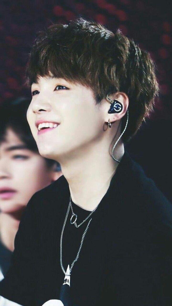 720x1280  Скачать обои Bts Suga | МобКубок
