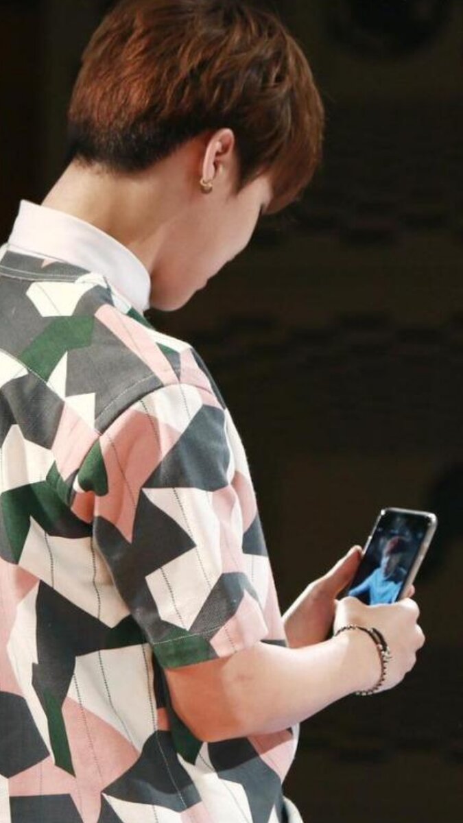 675x1200  Bts army wallpaper | Книжные постеры, Похождения императора, Фан арт