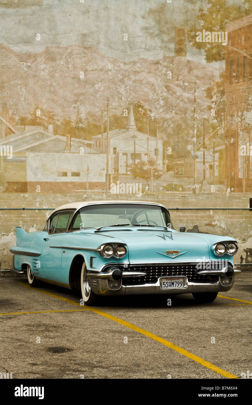 866x1390  Синий Кадиллак: стоковые фотографии и изображения в высоком разрешении — Alamy
