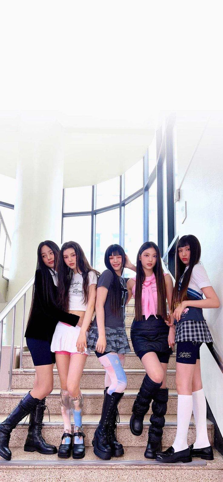 736x1591  джинсовый декор в стиле одежды фото фон и изображение для бесплатного скачивания - Pngtree