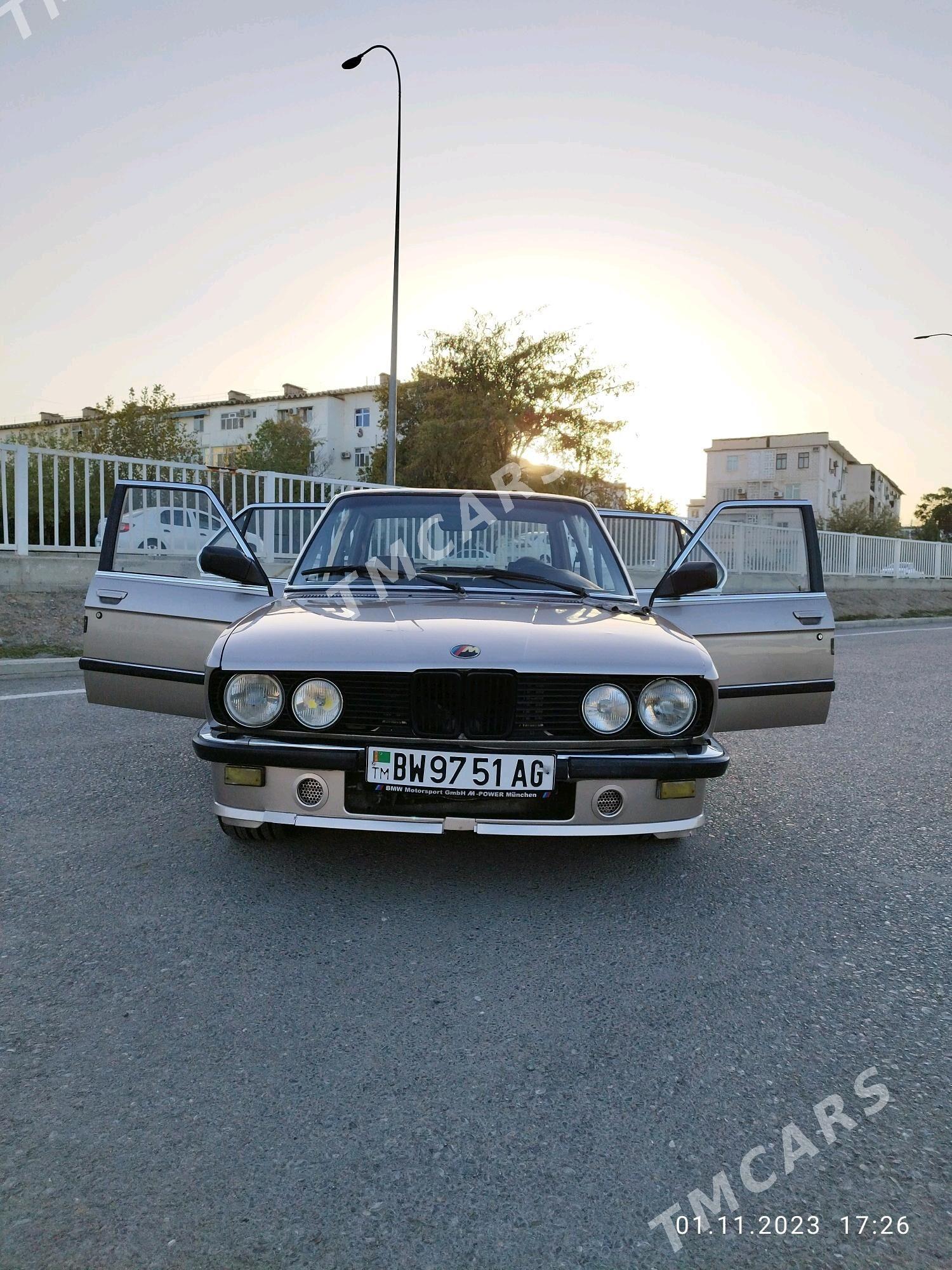 1500x2000  BMW 520 1986 - 61 500 TMT - Ашхабад | TMCARS