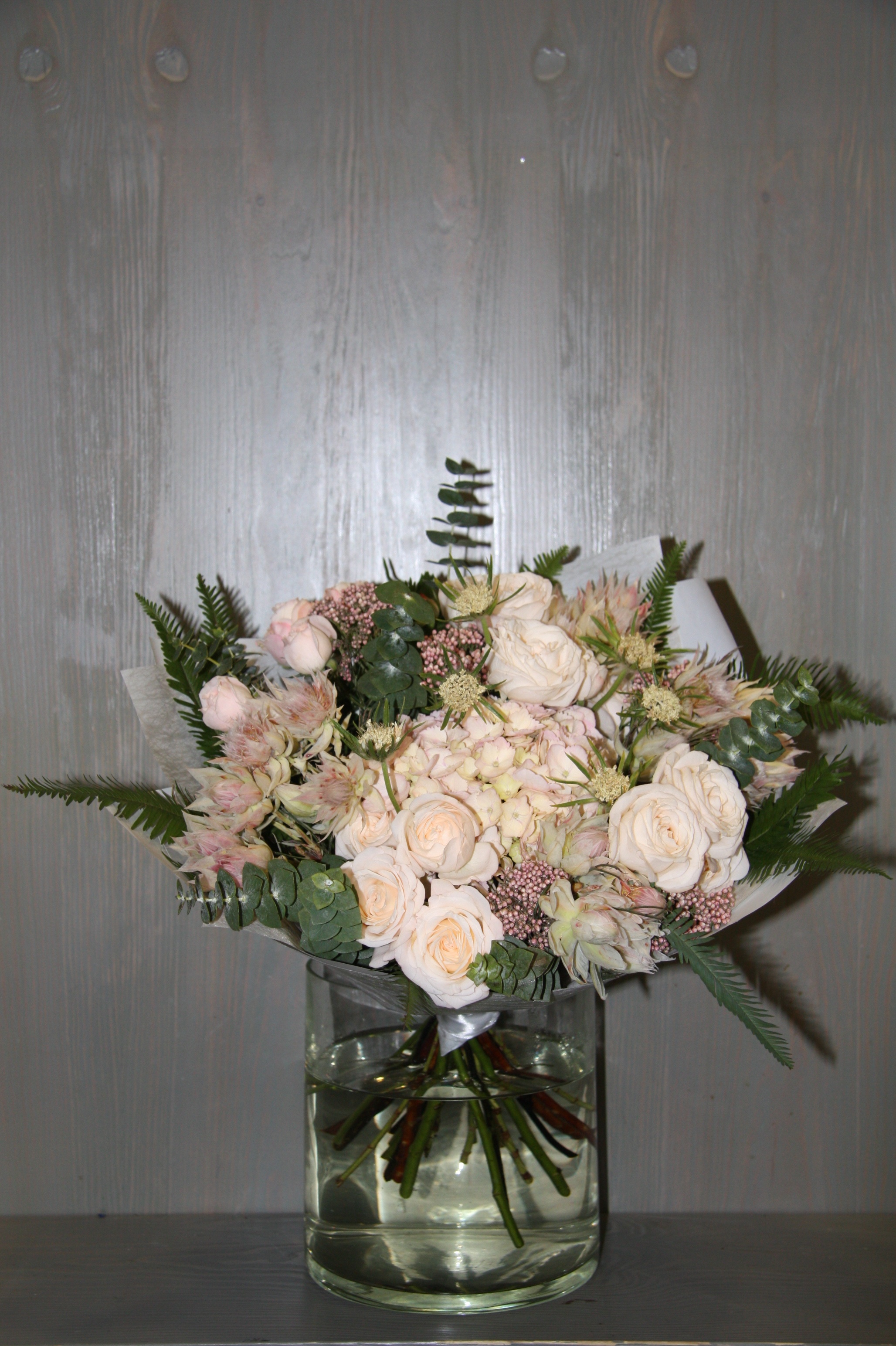 2056x3088  Букеты на день рождения Сестре — купить цветы в интернет-магазине с  доставкой по Москве