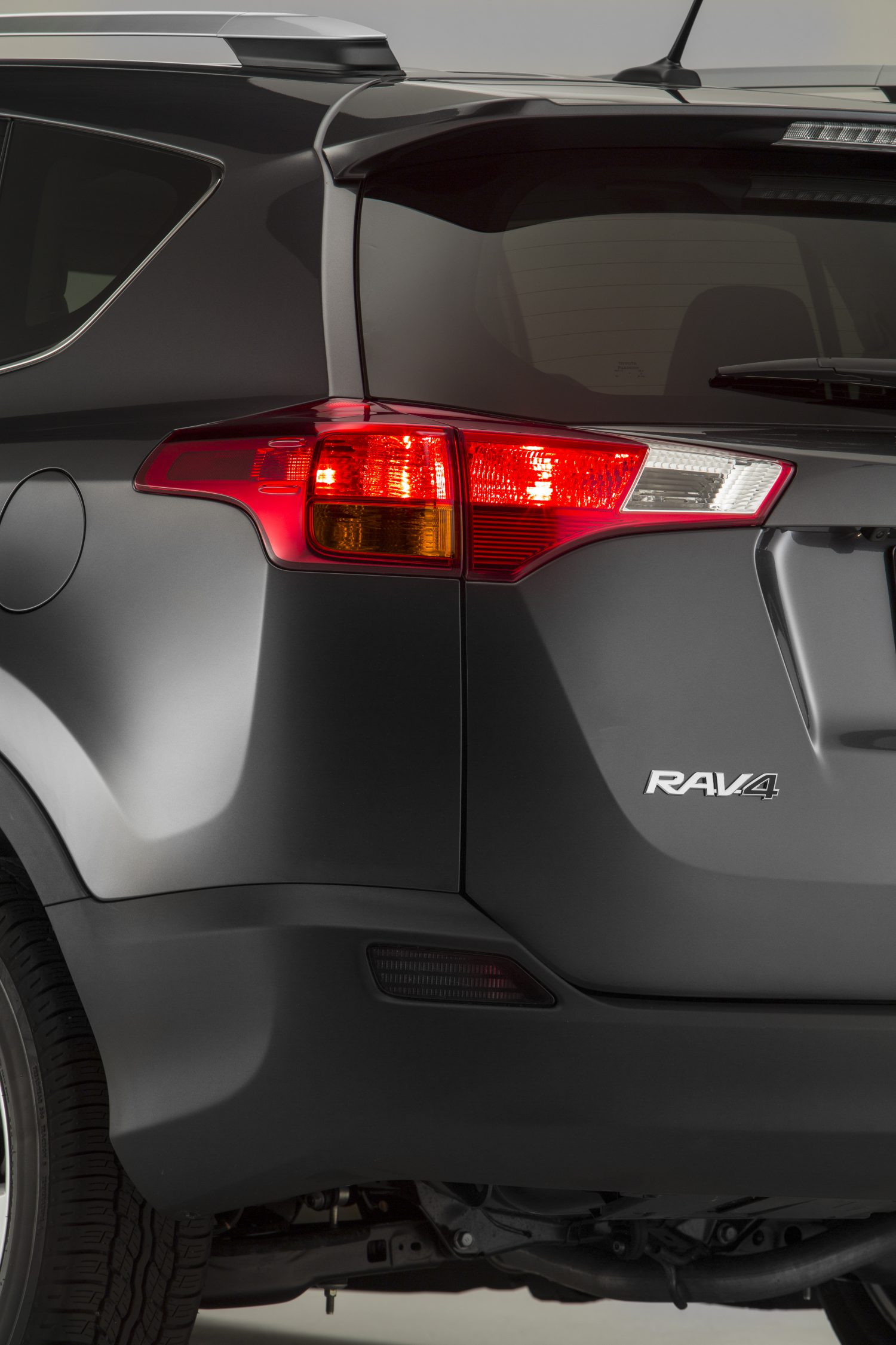 1500x2250   2013 - 2015 Toyota RAV4 [четвертое (4-е) поколение] - Toyota USA Newsroom