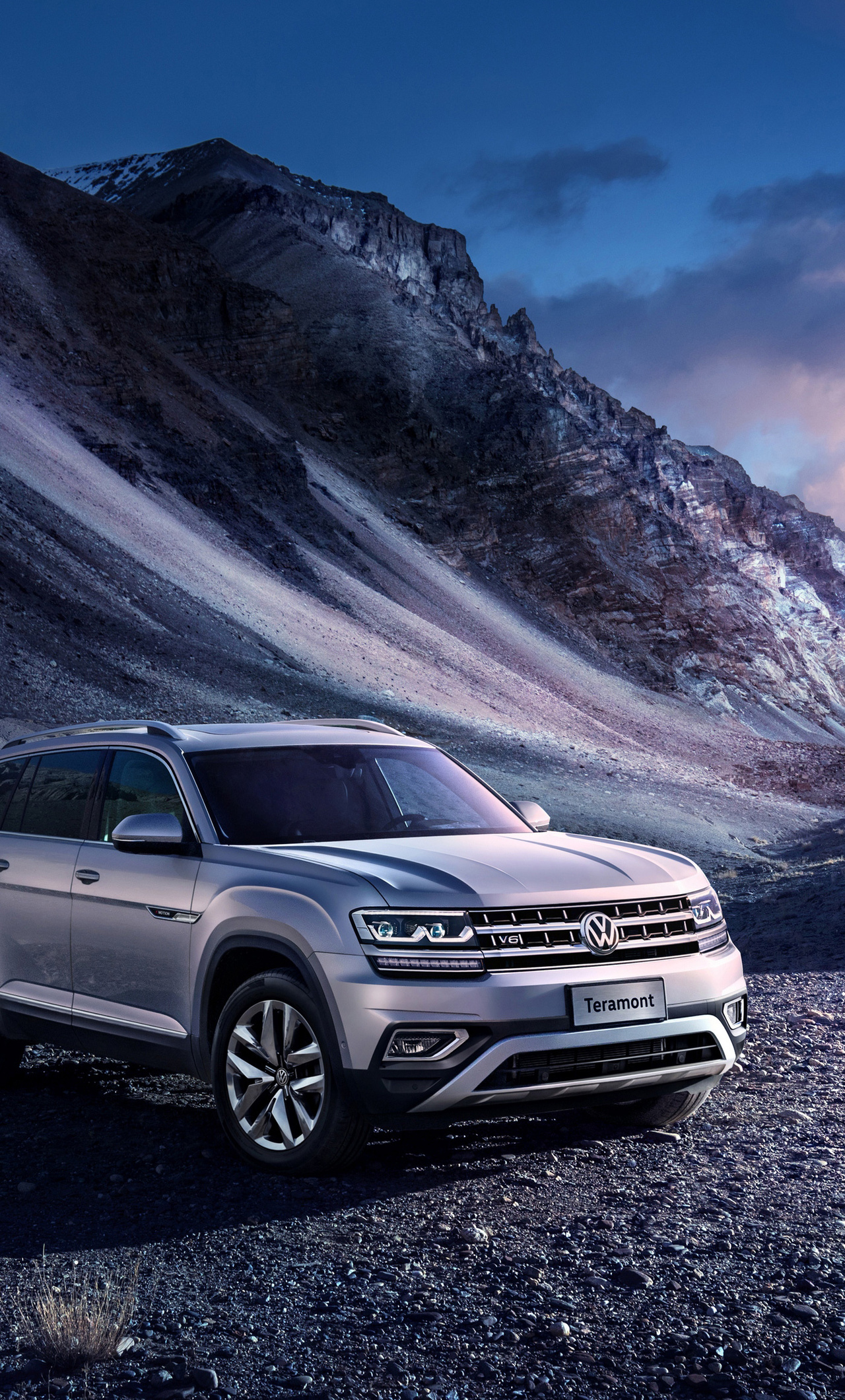 1280x2120  720x1280 Серый внедорожник Volkswagen Touareg R-Line обои 2020 года | Volkswagen Tiguan R-Line Black Style 1080x1920 