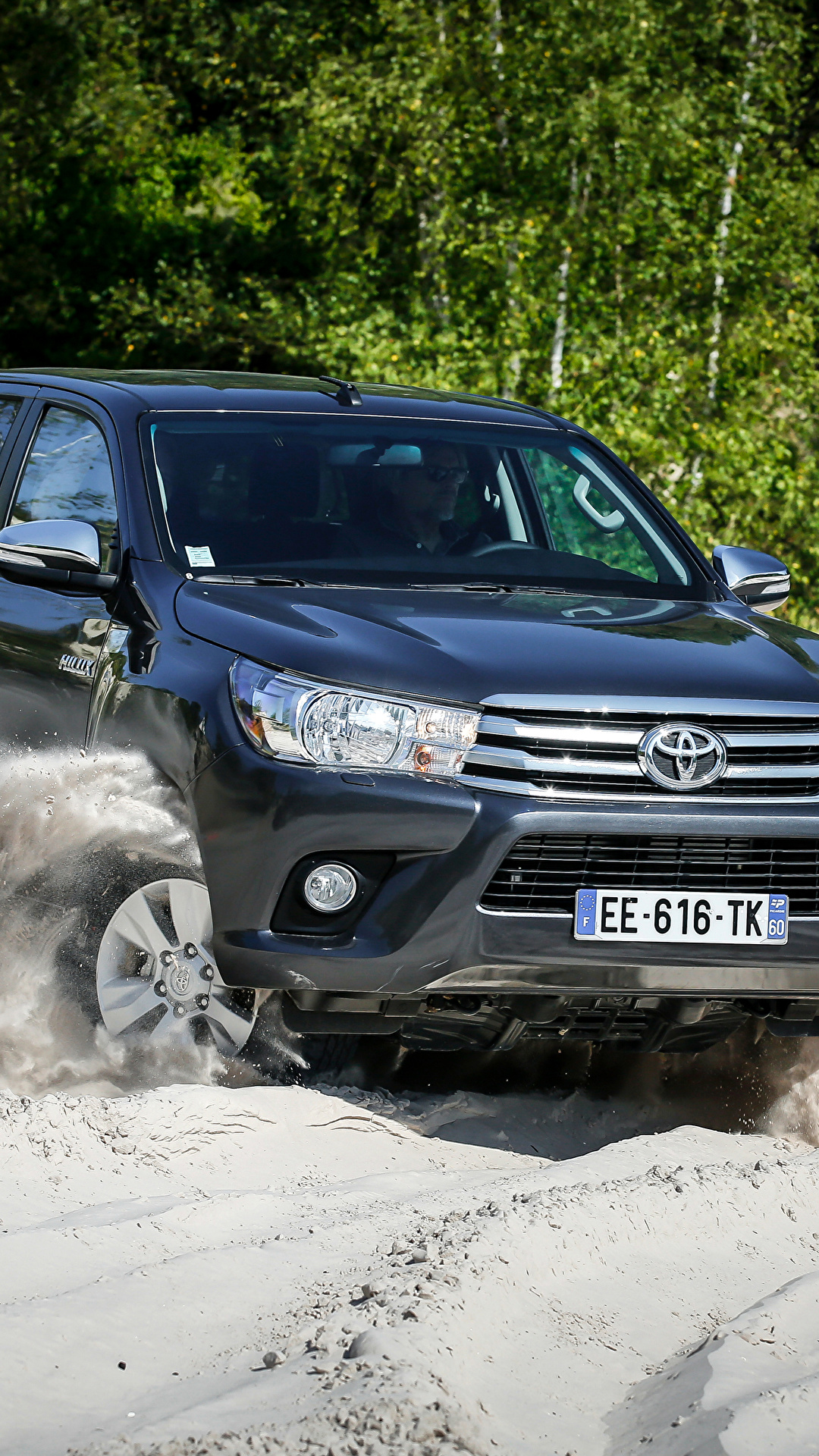 1080x1920  Photo Toyota 2015-16 Hilux 4x4 Double Cab Blue Motion auto 1080x1920