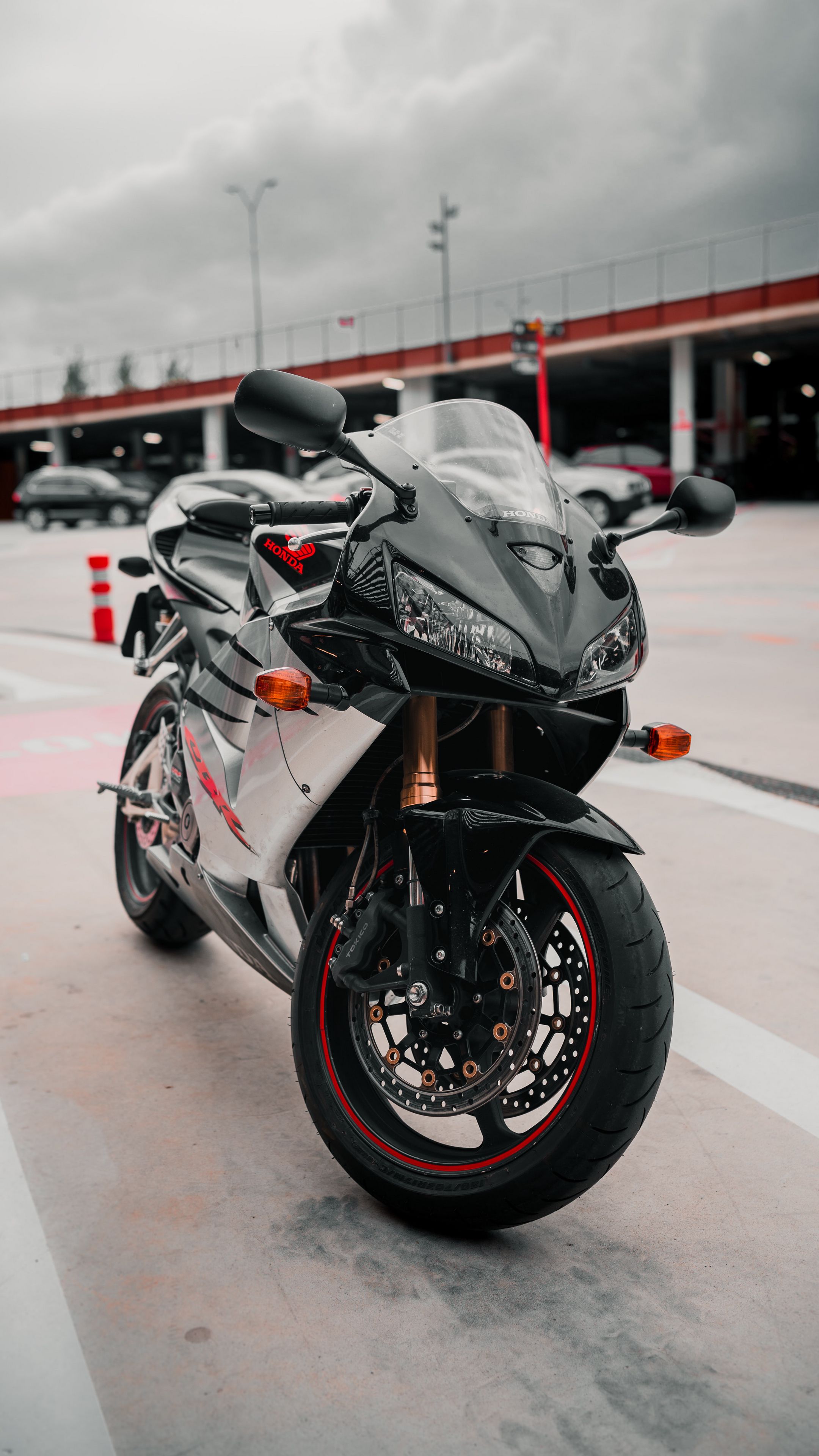 2160x3840  Изображение темы Honda CBR600RR | Бесплатное изображение на Unsplash Herunterladen
