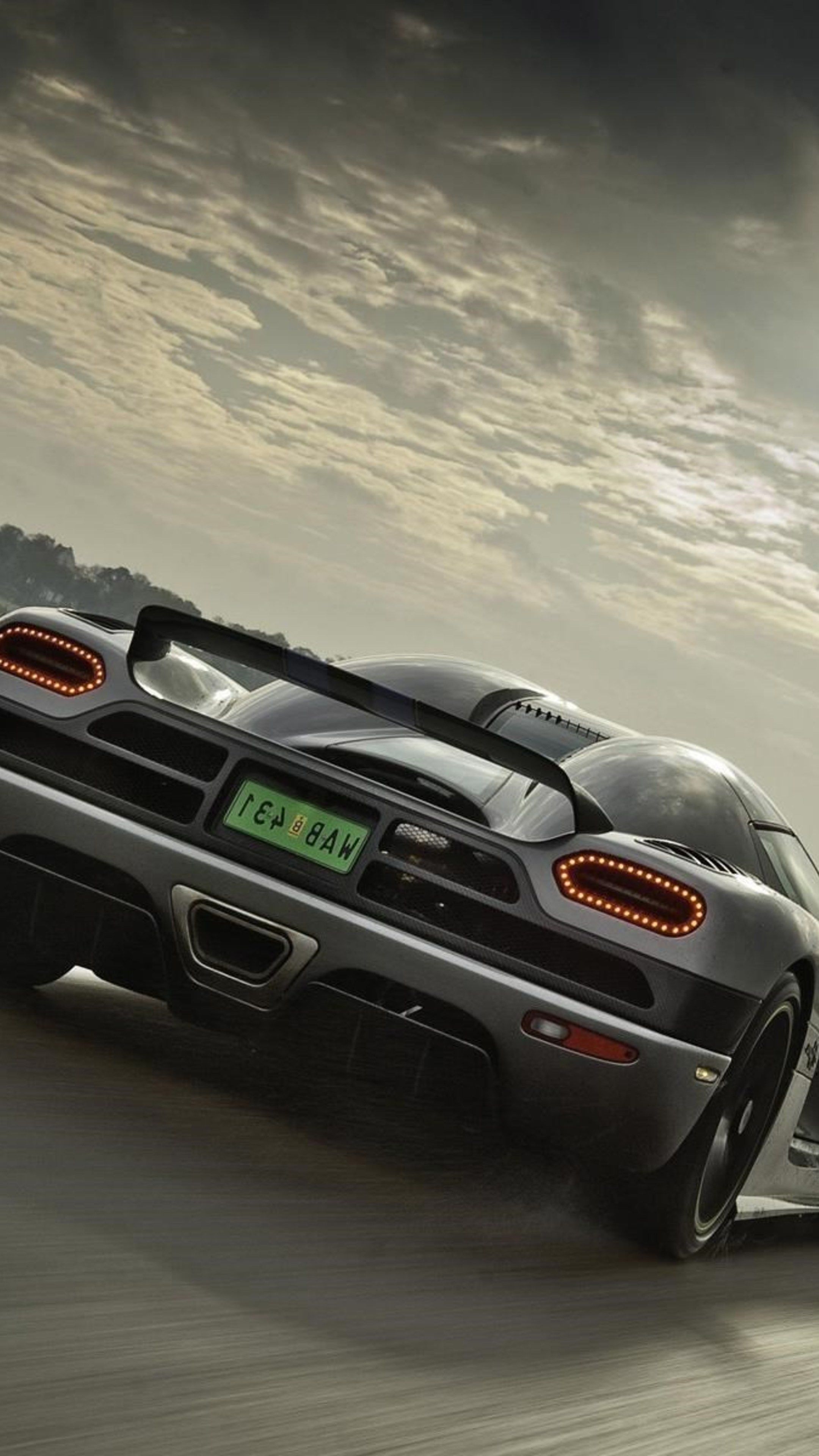 2160x3840  Автомобильные обои 11 | Koenigsegg, Обои с автомобилями, Автомобиль Ferrari