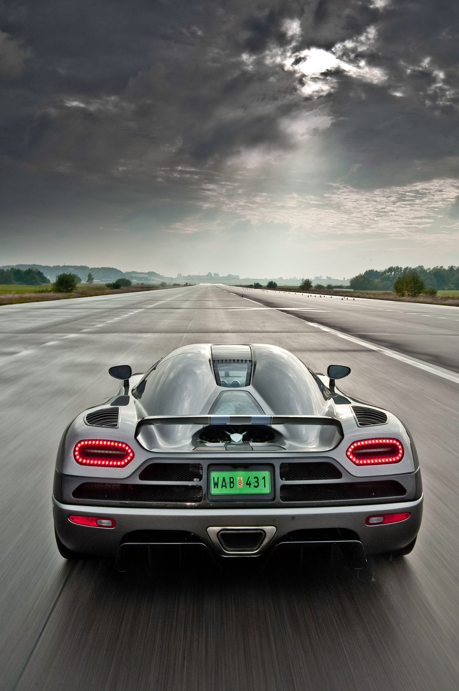 1596x2400  2010 Галерея Koenigsegg Agera