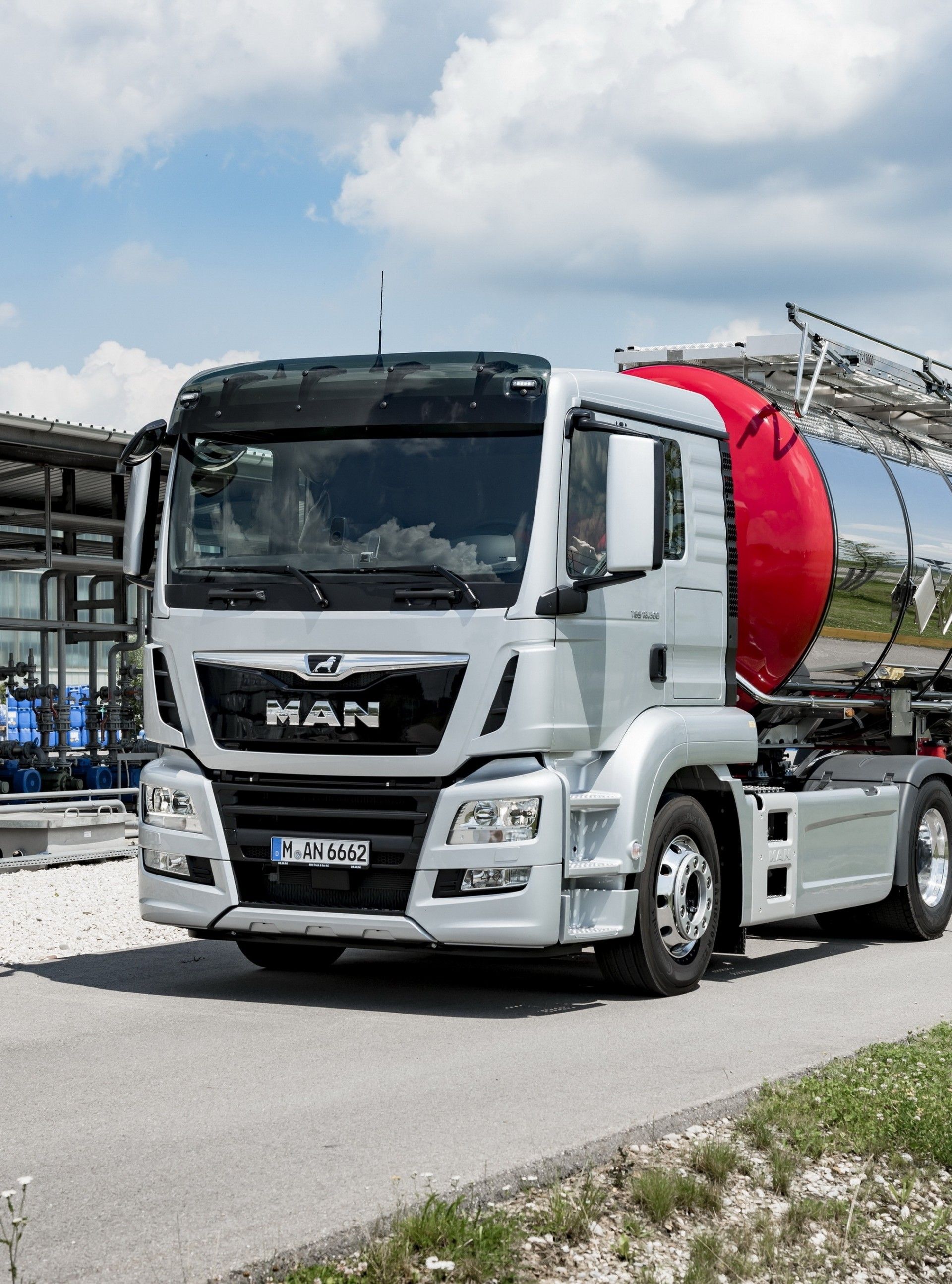 1920x2590  Обои MAN Trucks - Wallpaper Cave