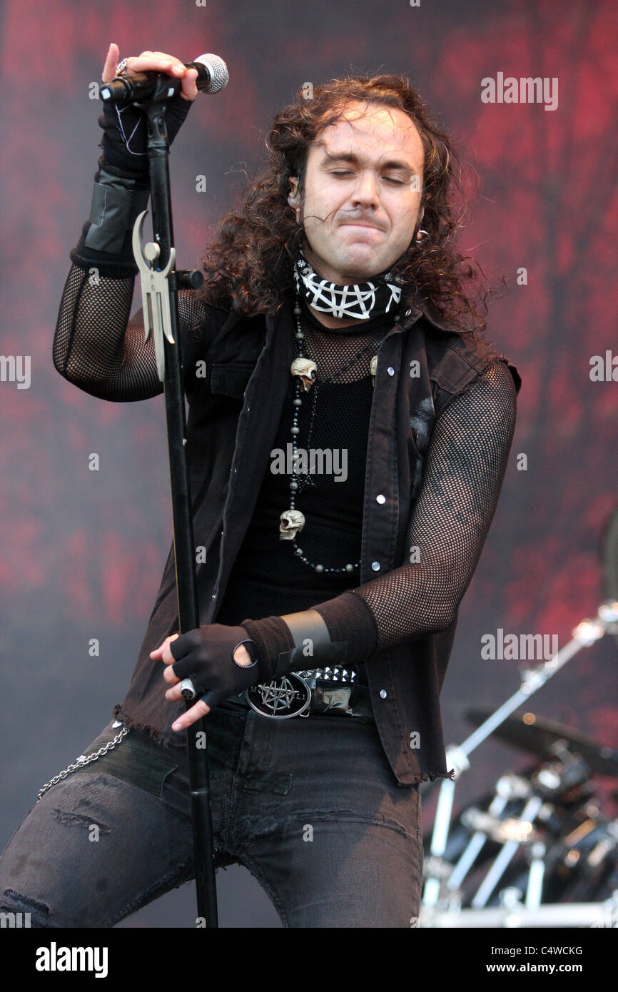 866x1390  Moonspell стоковые фотографии и изображения в высоком разрешении — Alamy
