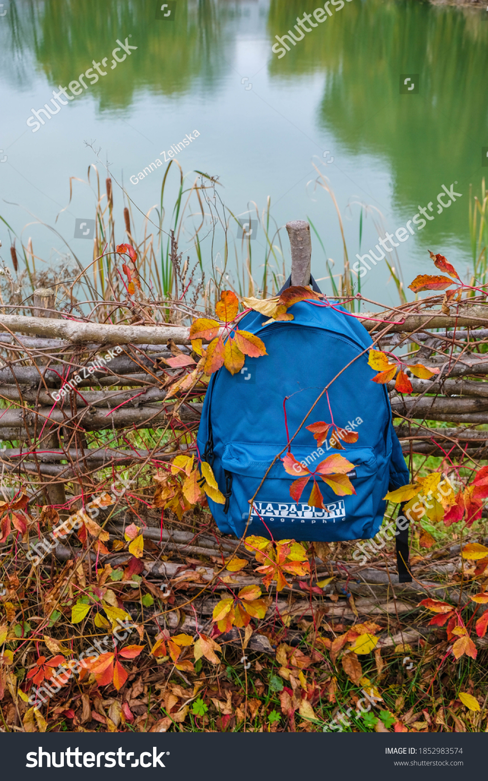 1001x1600  Напапиджри стоковые фотографии и изображения в высоком разрешении — Alamy