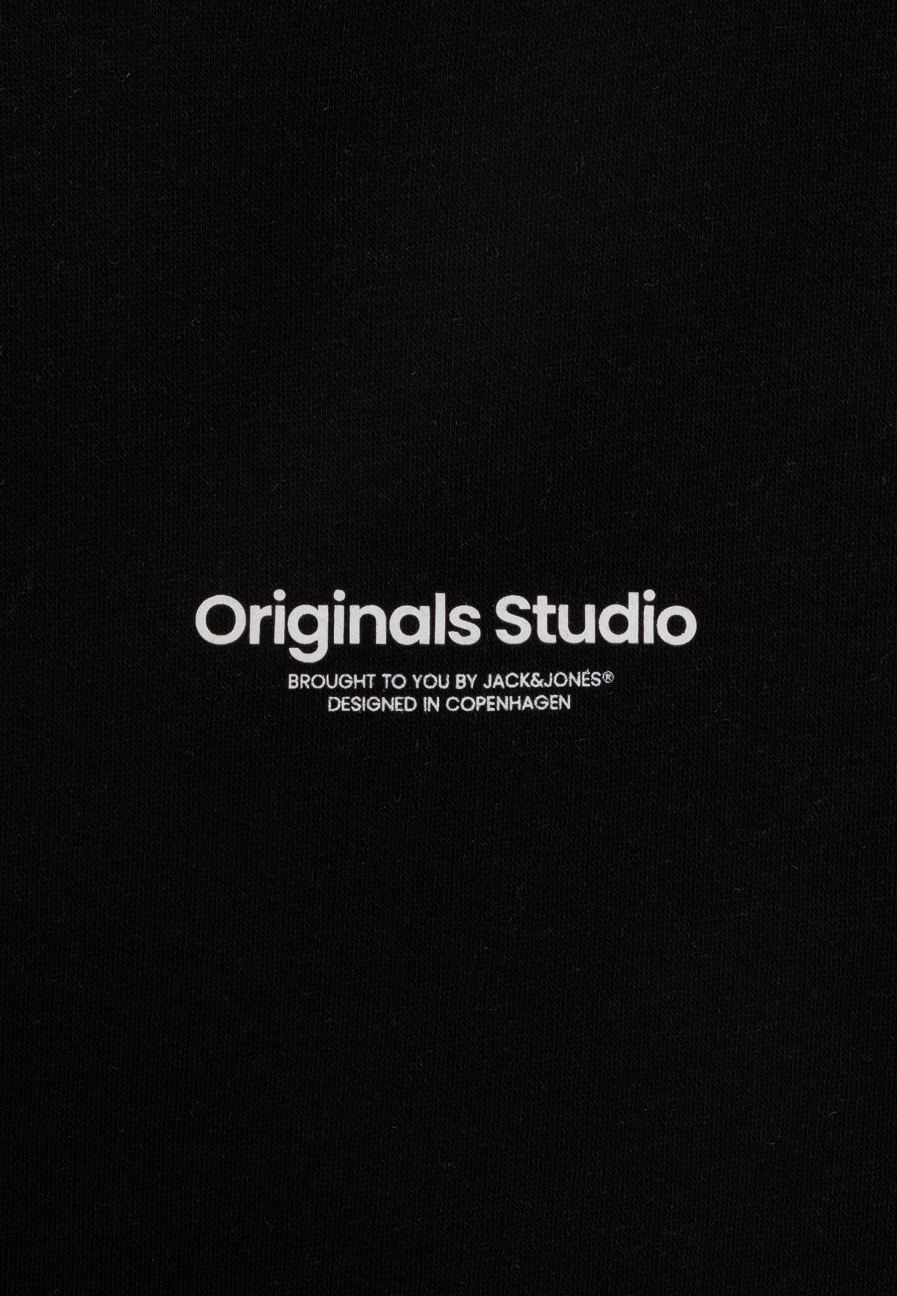 1801x2600  Куртка Napapijri Skidoo Tribe черная XL