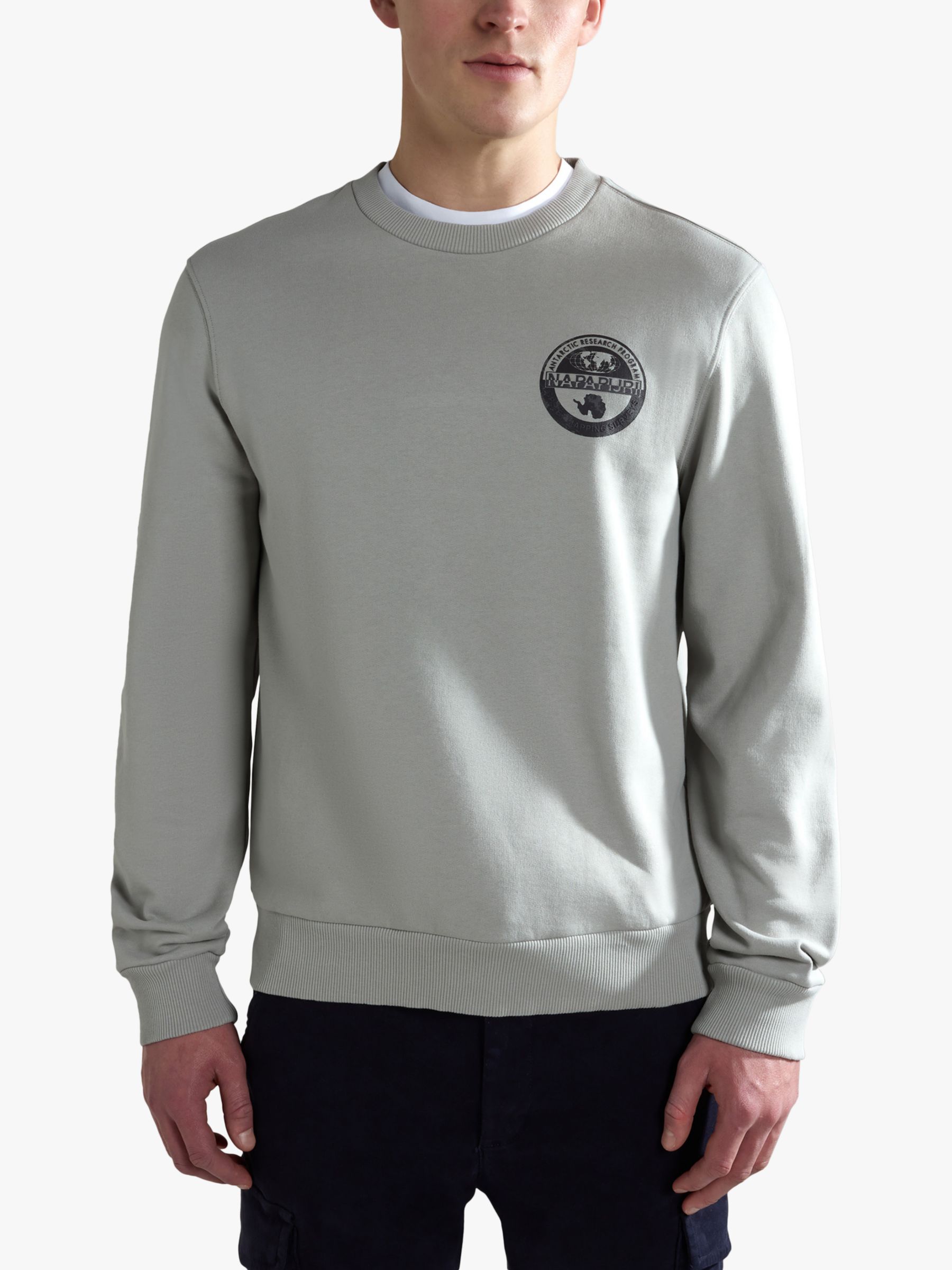 1800x2400  Эдвин Сейл | Кремовый магазин