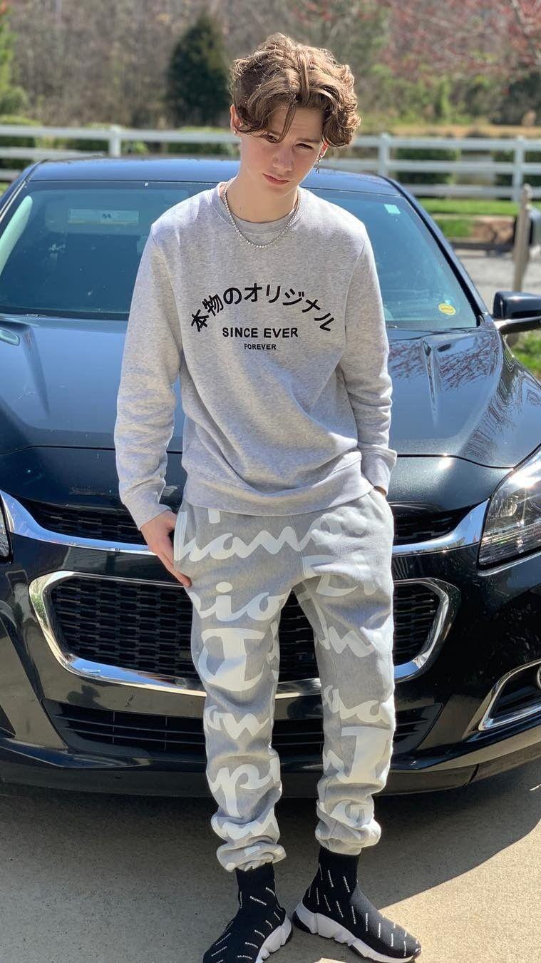 759x1350  Пэйтон Мурмайер Обои - Wallpaper Cave