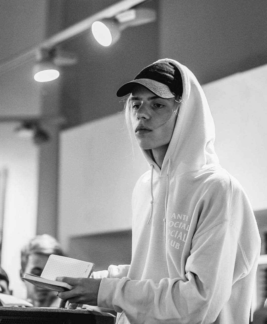 1080x1309  Фараон | галерея