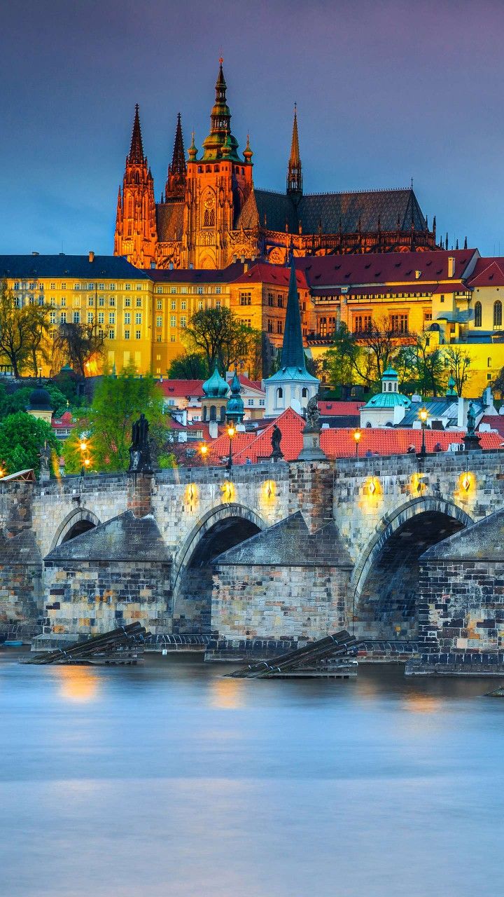 720x1280  HD обои: Прага, улица, bvlgari, автомобили, колонна, здания, город, дома | Обои Блики