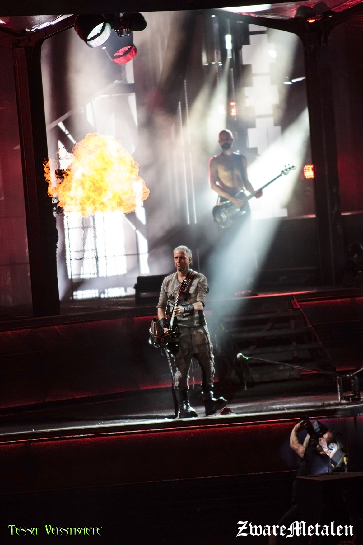 1167x1750  Rammstein World - Галерея - Тур по стадионам Европы 2022