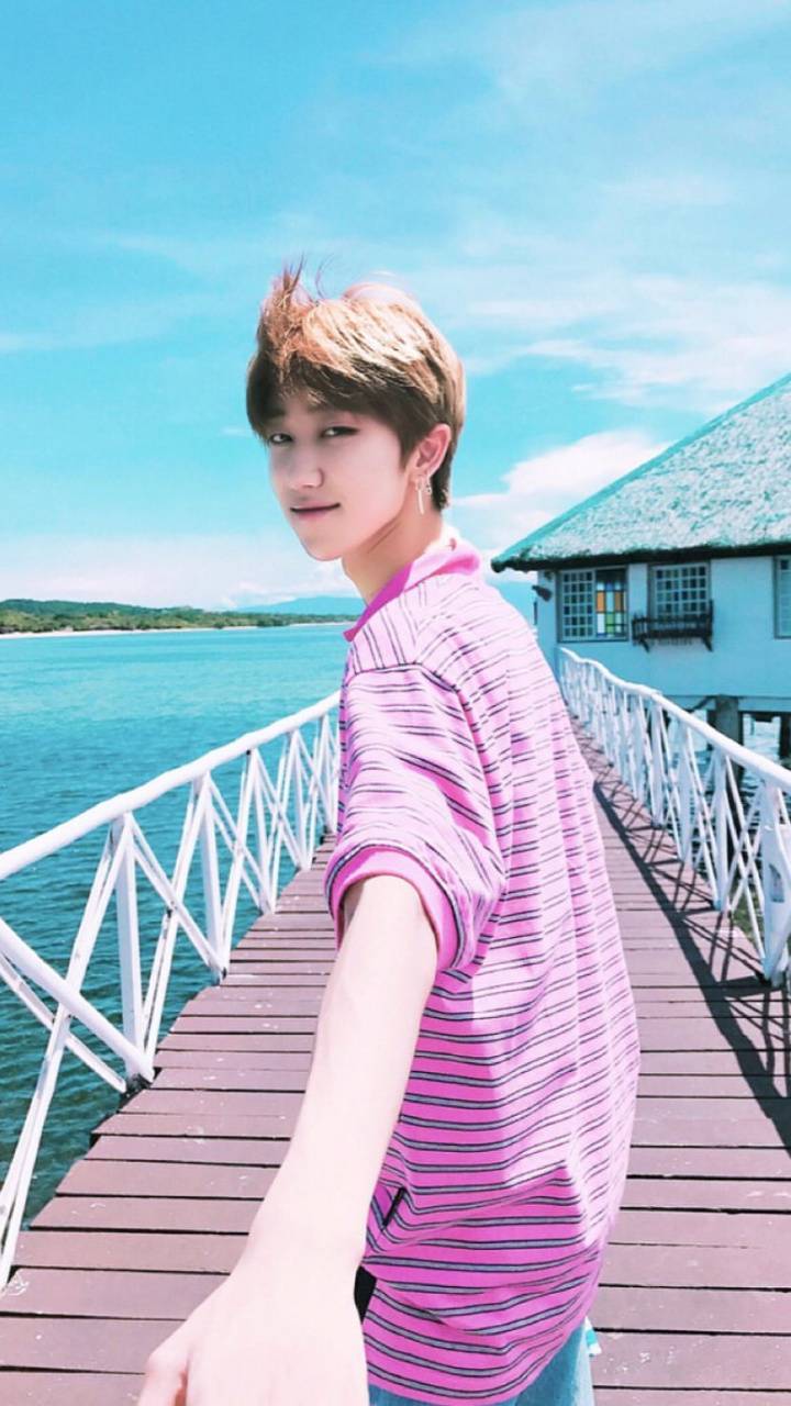 720x1280  The8 Seventeen Wallpapers - Обои Пещера