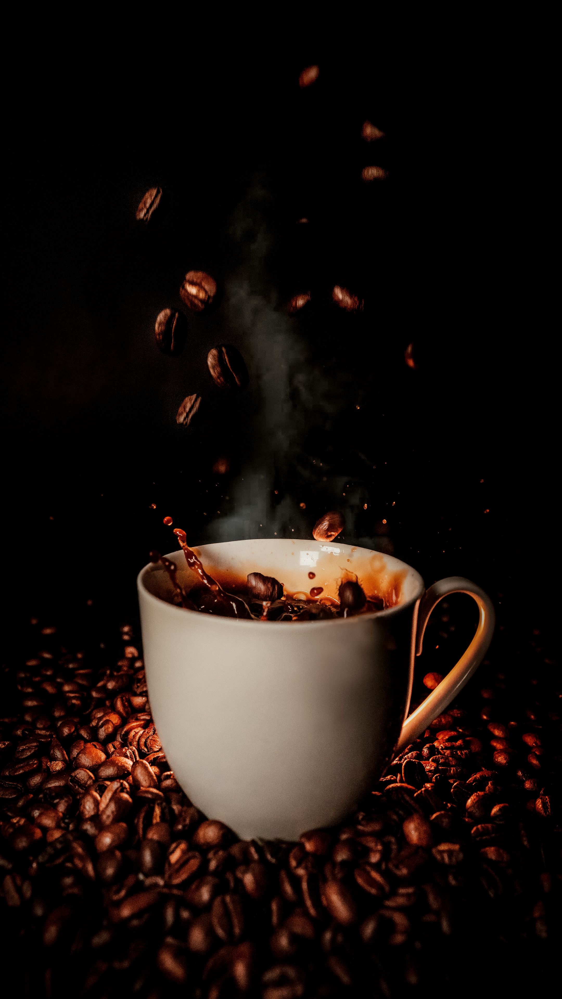 2160x3840  Скачать 2160x3840 чашка, кофе, кофейные зерна, всплеск, стим обои, картинки samsung galaxy s4, s5, note, sony xperia z, z1, z2, z3, htc one, lenovo vibe