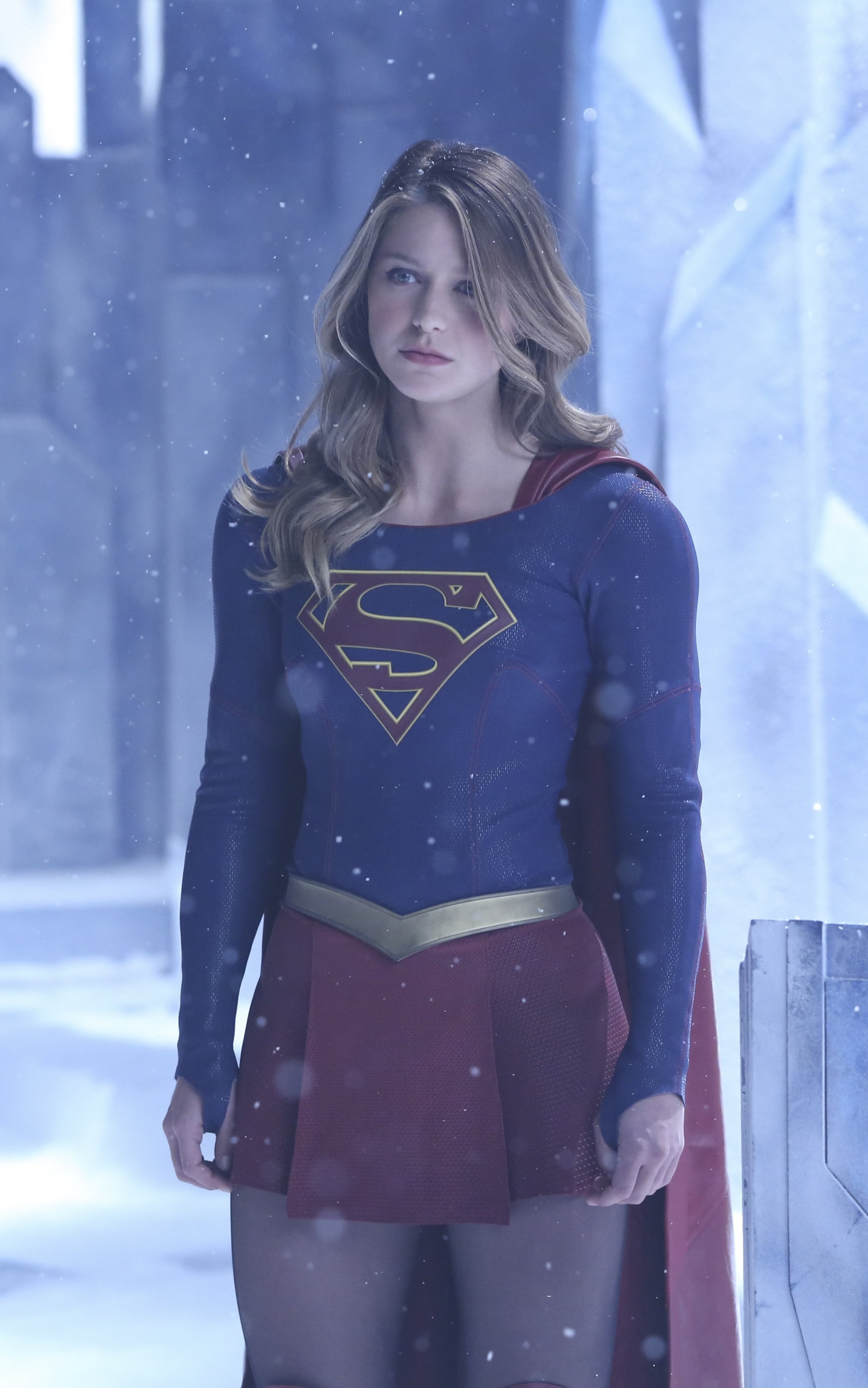 1752x2800  Обои для телефона «Супергёрл» - Mobile Abyss