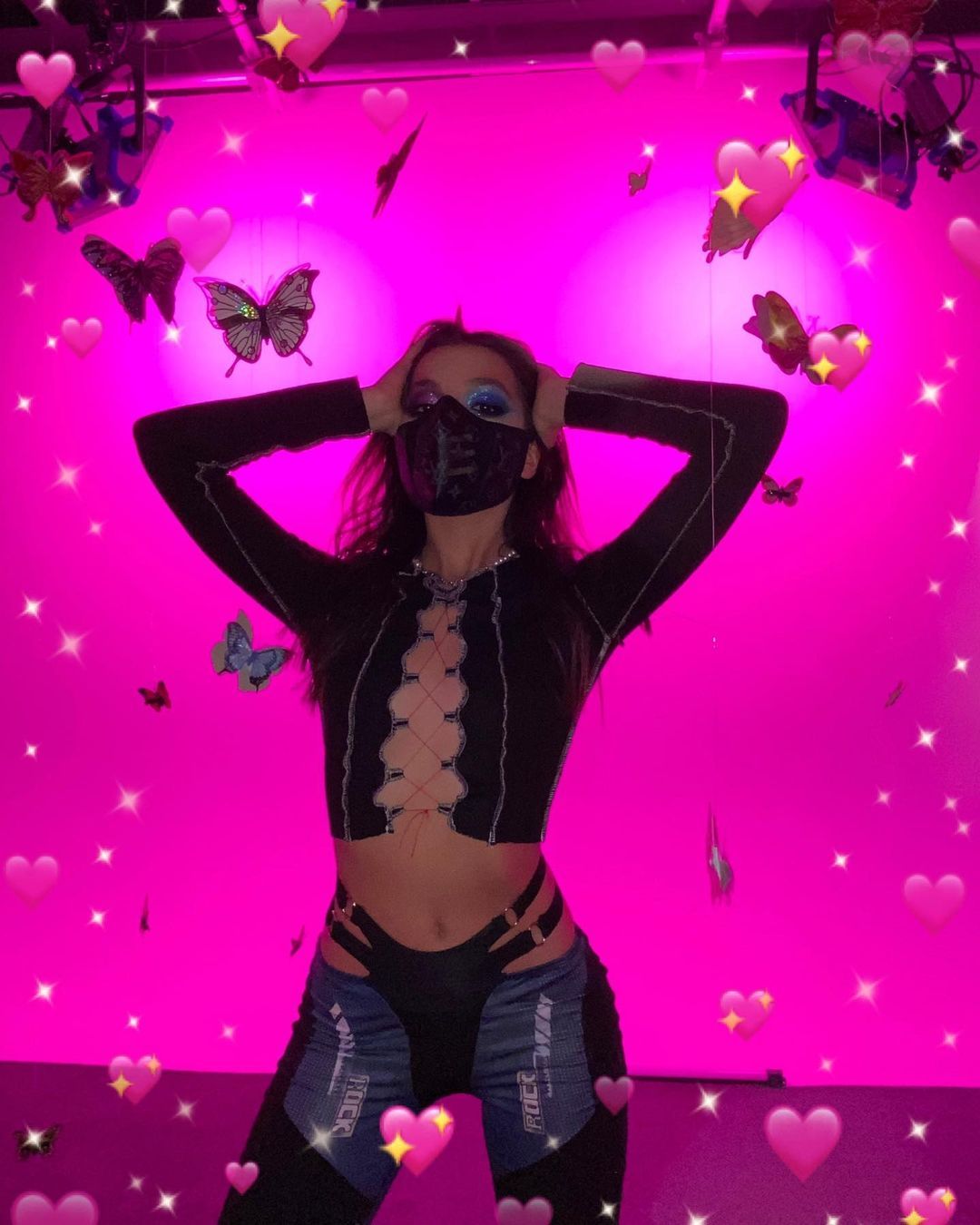 1080x1350  202,2 тыс. отметок «Нравится», 3 458 комментариев — Амина (@tenderlybae) в Instagram: «Я бы в тебя тыкнула но больше нет возмож… | Супергерой, Персонаж, Дэдпул